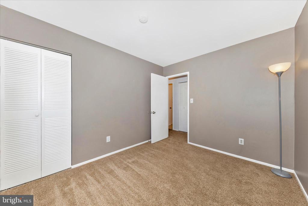 9989 RIDGELINE DRIVE