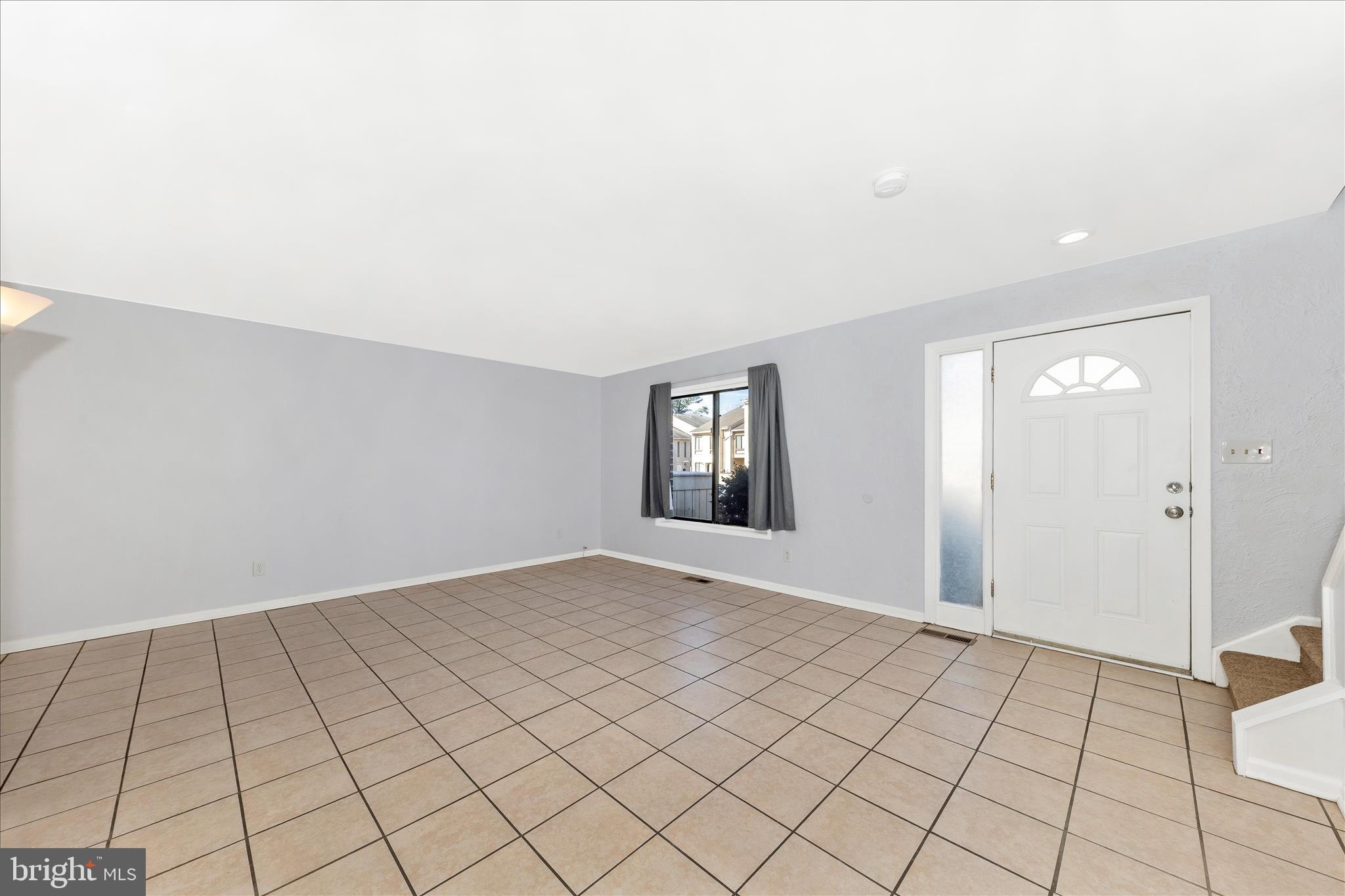 9989 RIDGELINE DRIVE