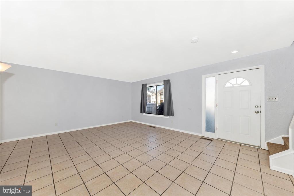 9989 RIDGELINE DRIVE