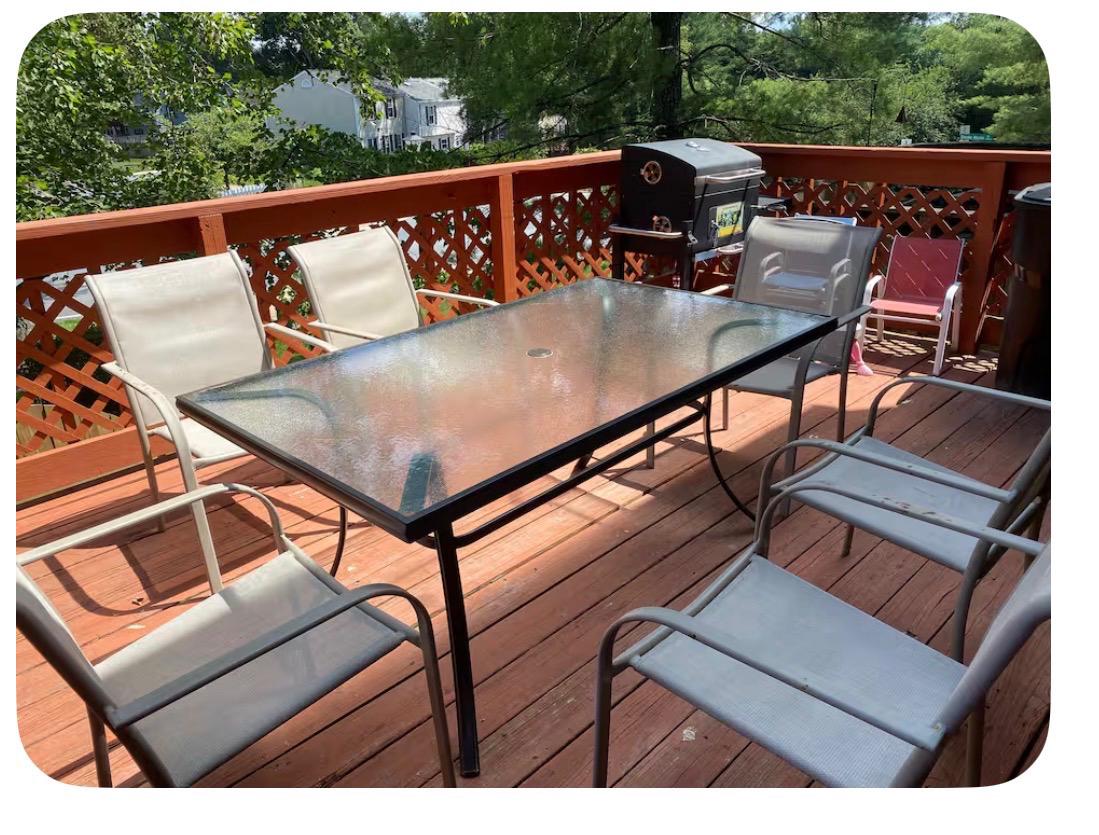 18203 SMOKE HOUSE COURT