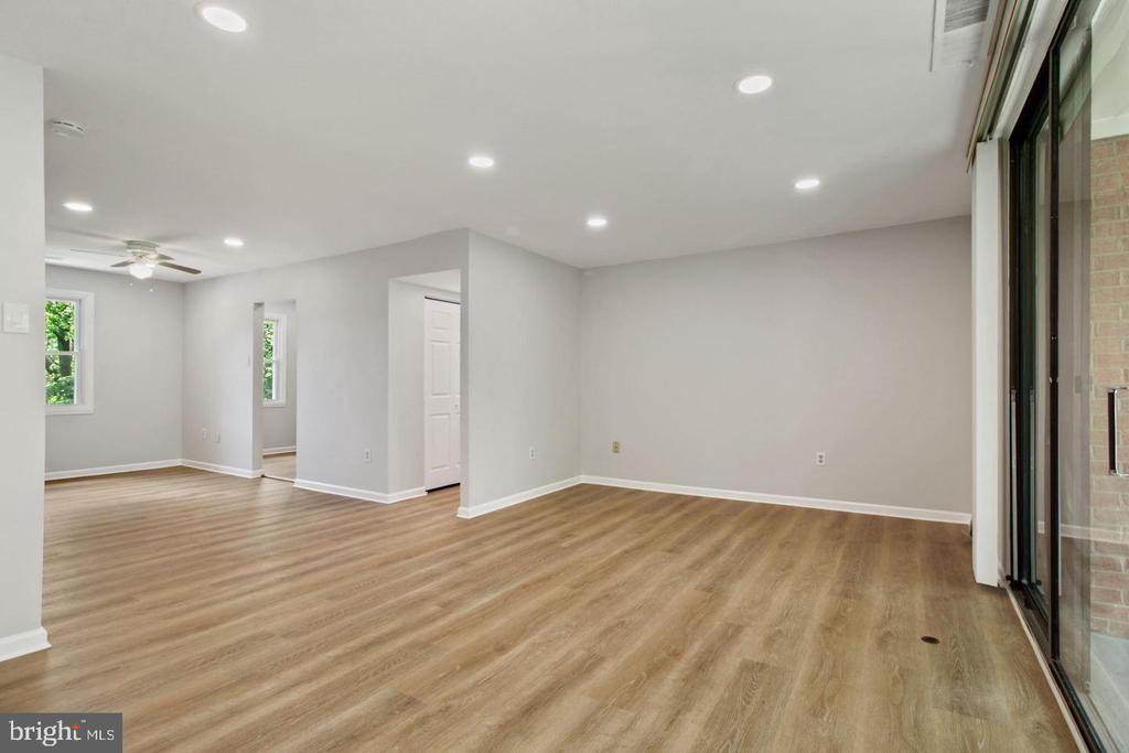 728 QUINCE ORCHARD BOULEVARD Unit: 201