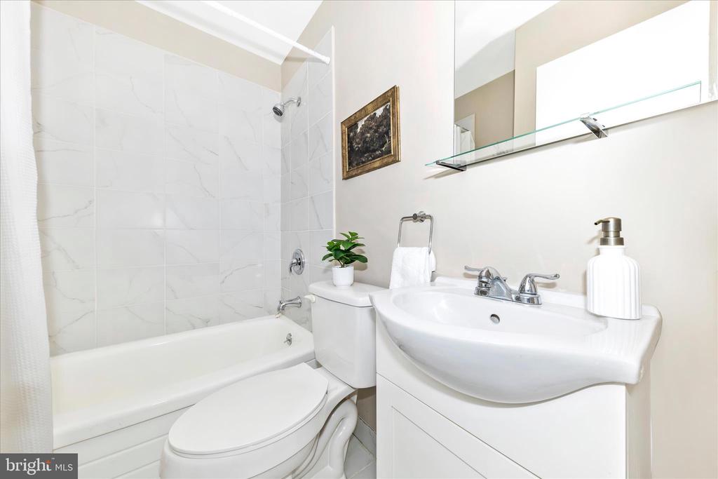 846 AZALEA DRIVE 19-846-B