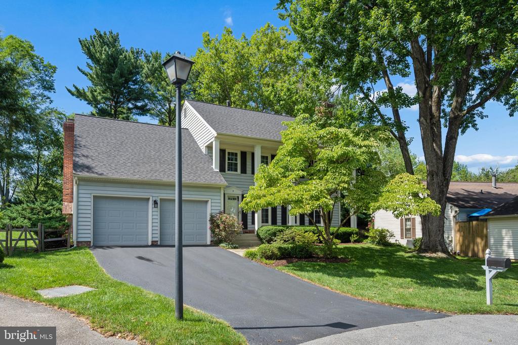 9 DOOLITTLE COURT