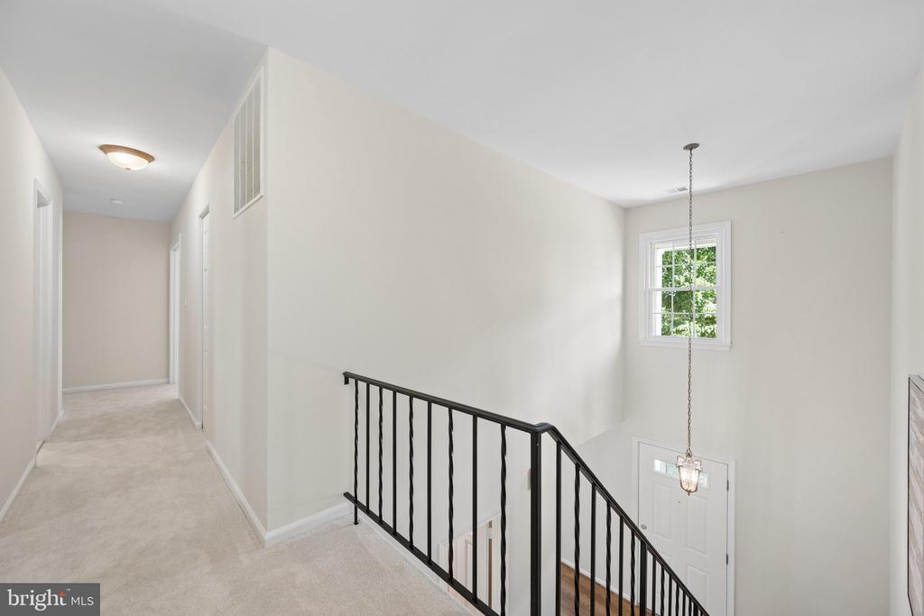9 DOOLITTLE COURT