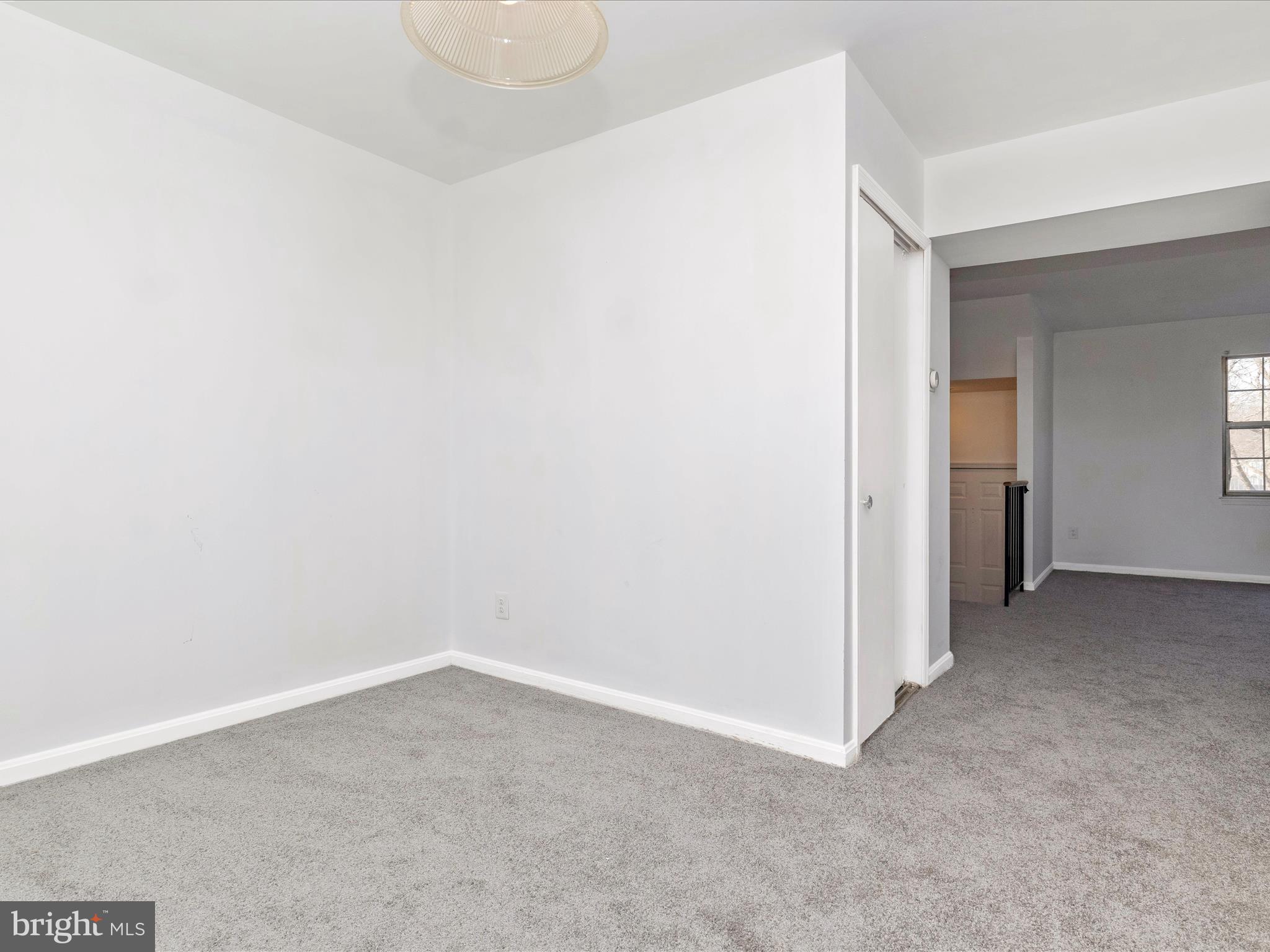 6110 Beacon Hill Pl