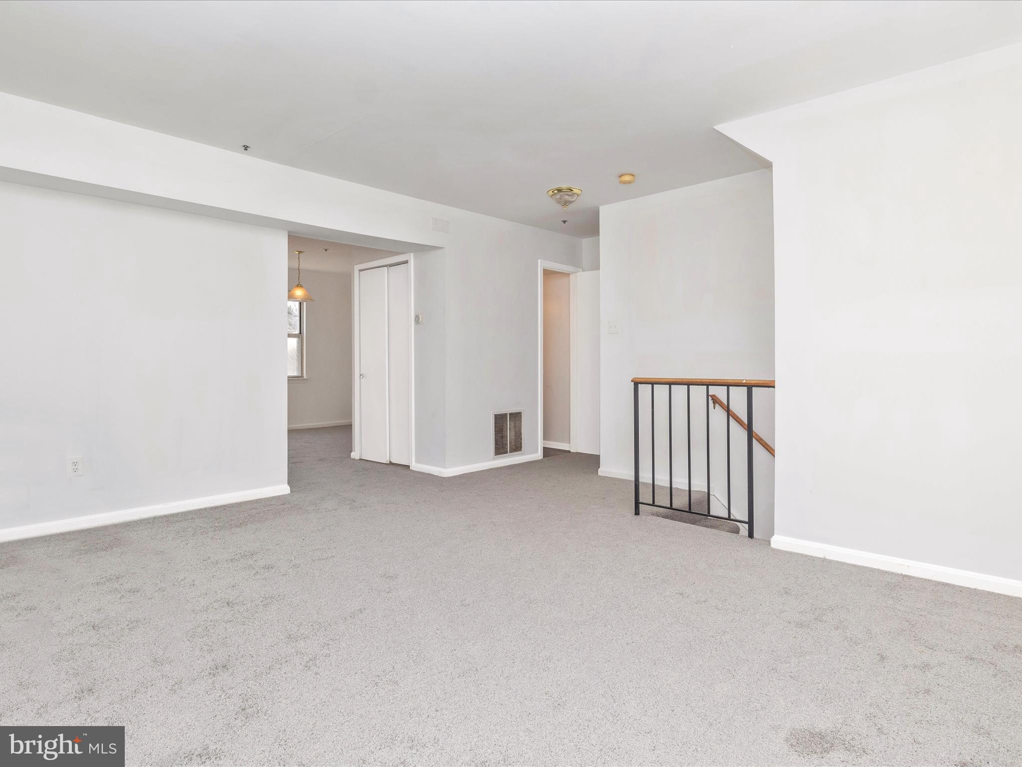 6110 Beacon Hill Pl