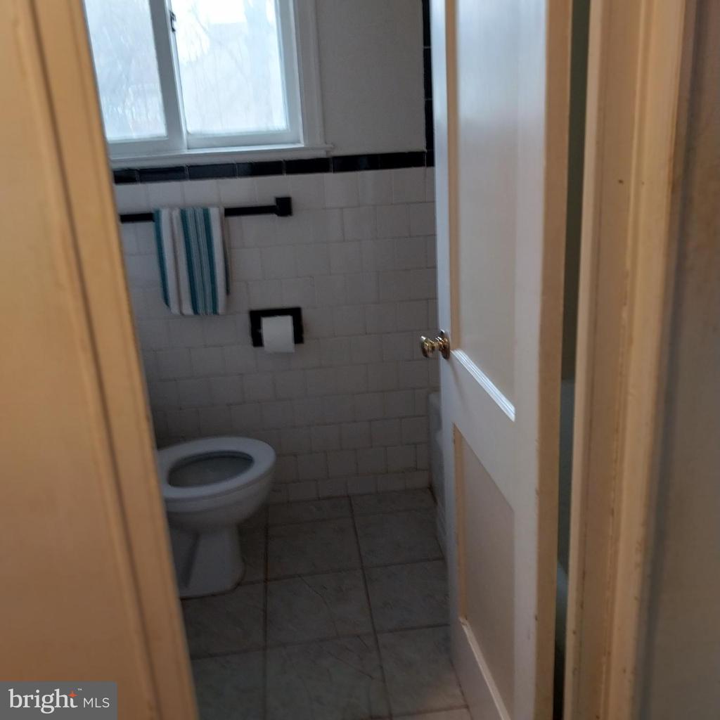 1010 7TH STREET