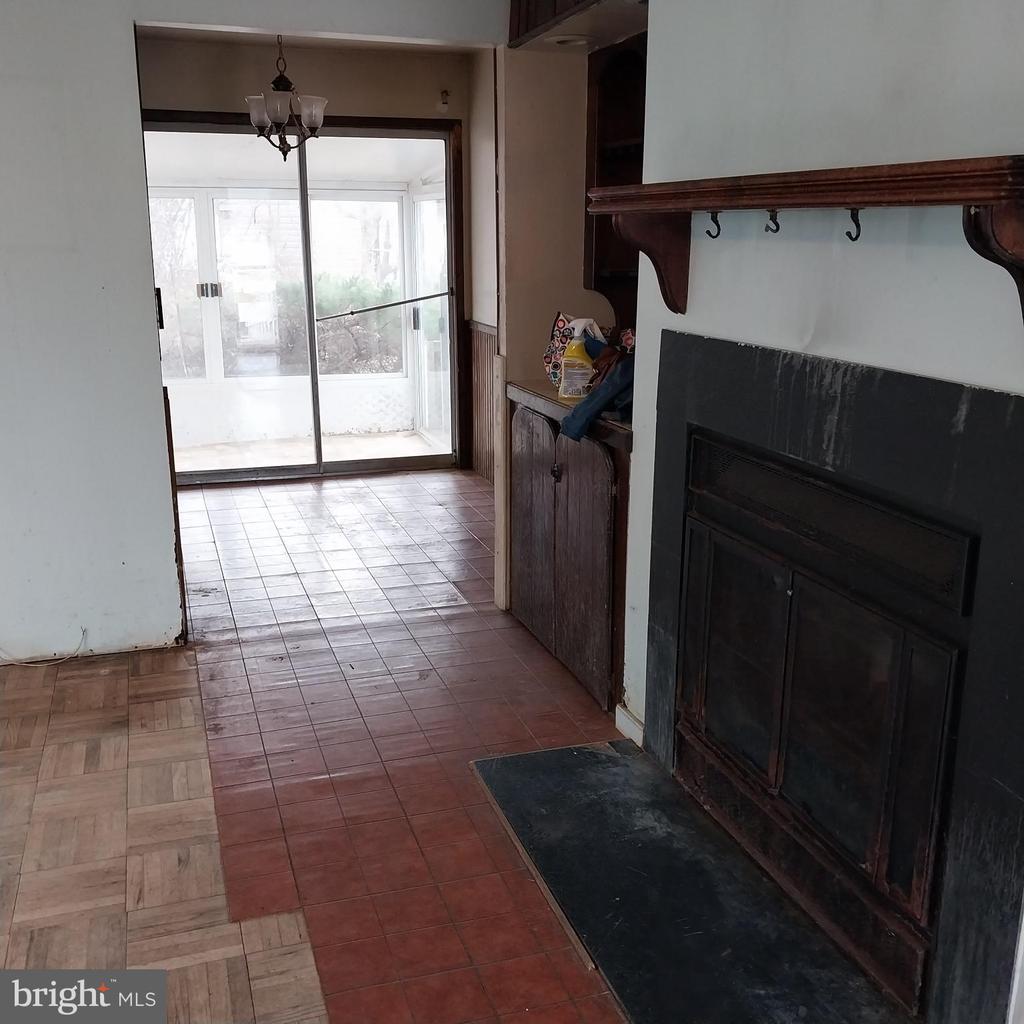 1010 7TH STREET