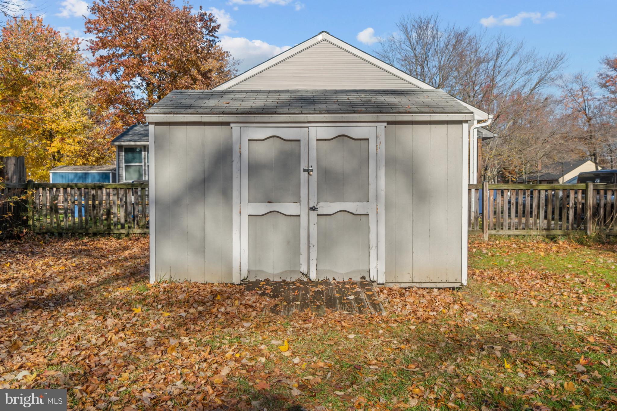 701 Cloverfields DRIVE
