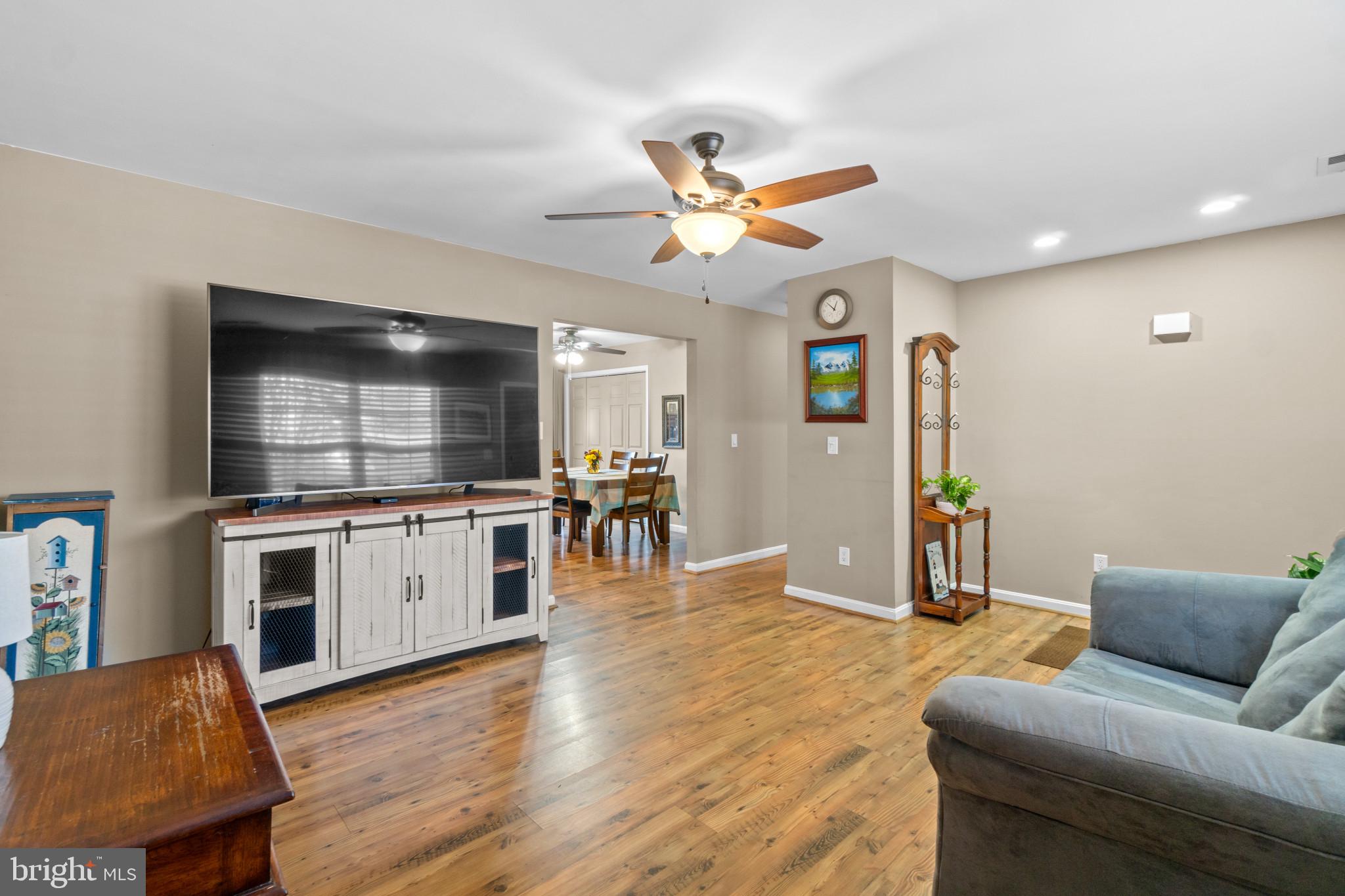 701 Cloverfields DRIVE