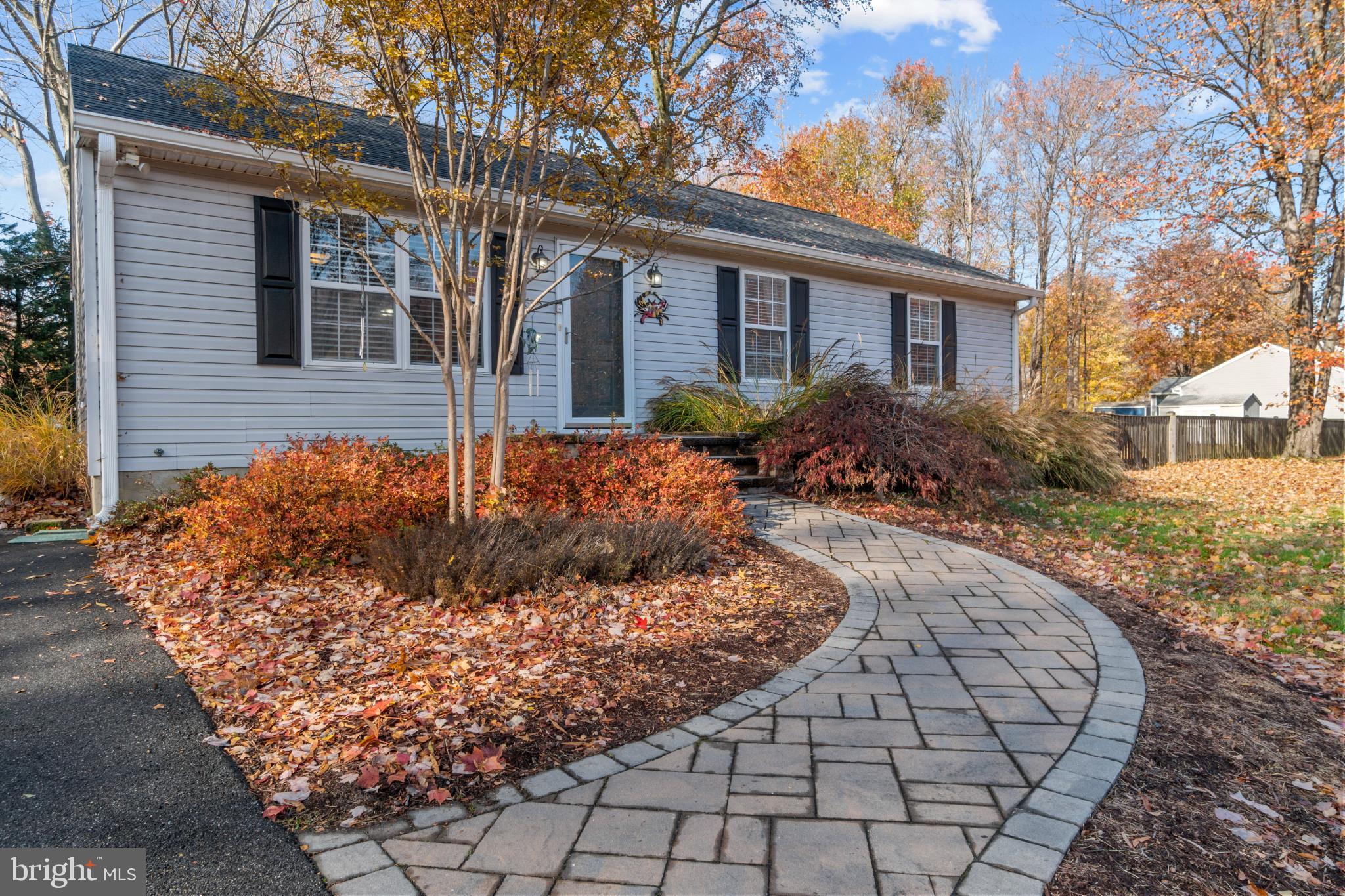 701 Cloverfields DRIVE