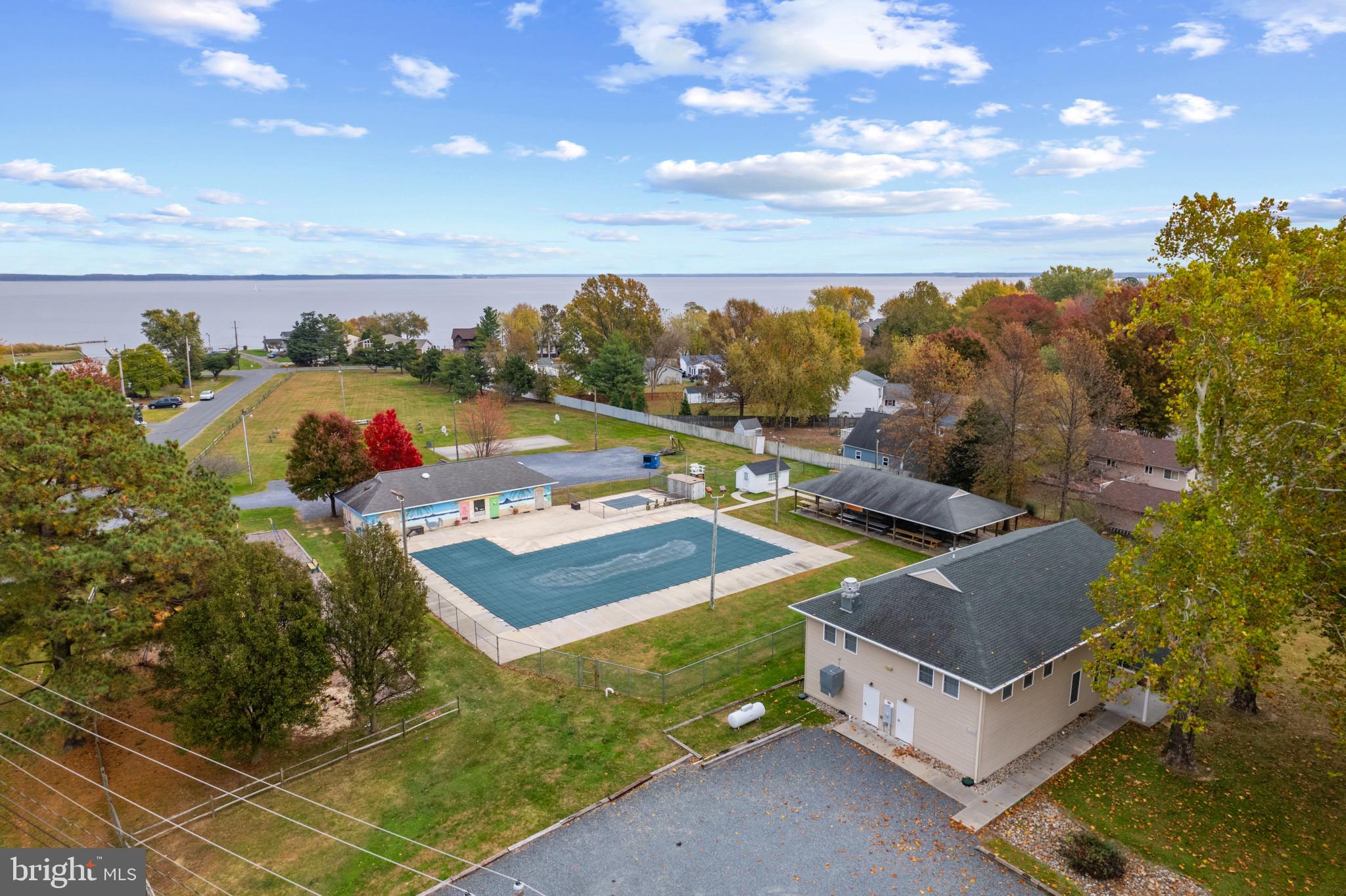 701 Cloverfields DRIVE