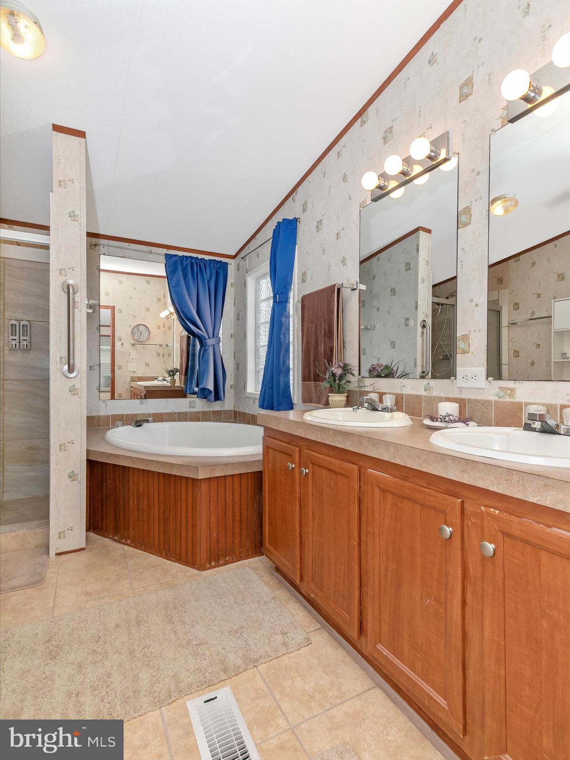 16822 LONGFELLOW COURT Unit: 661