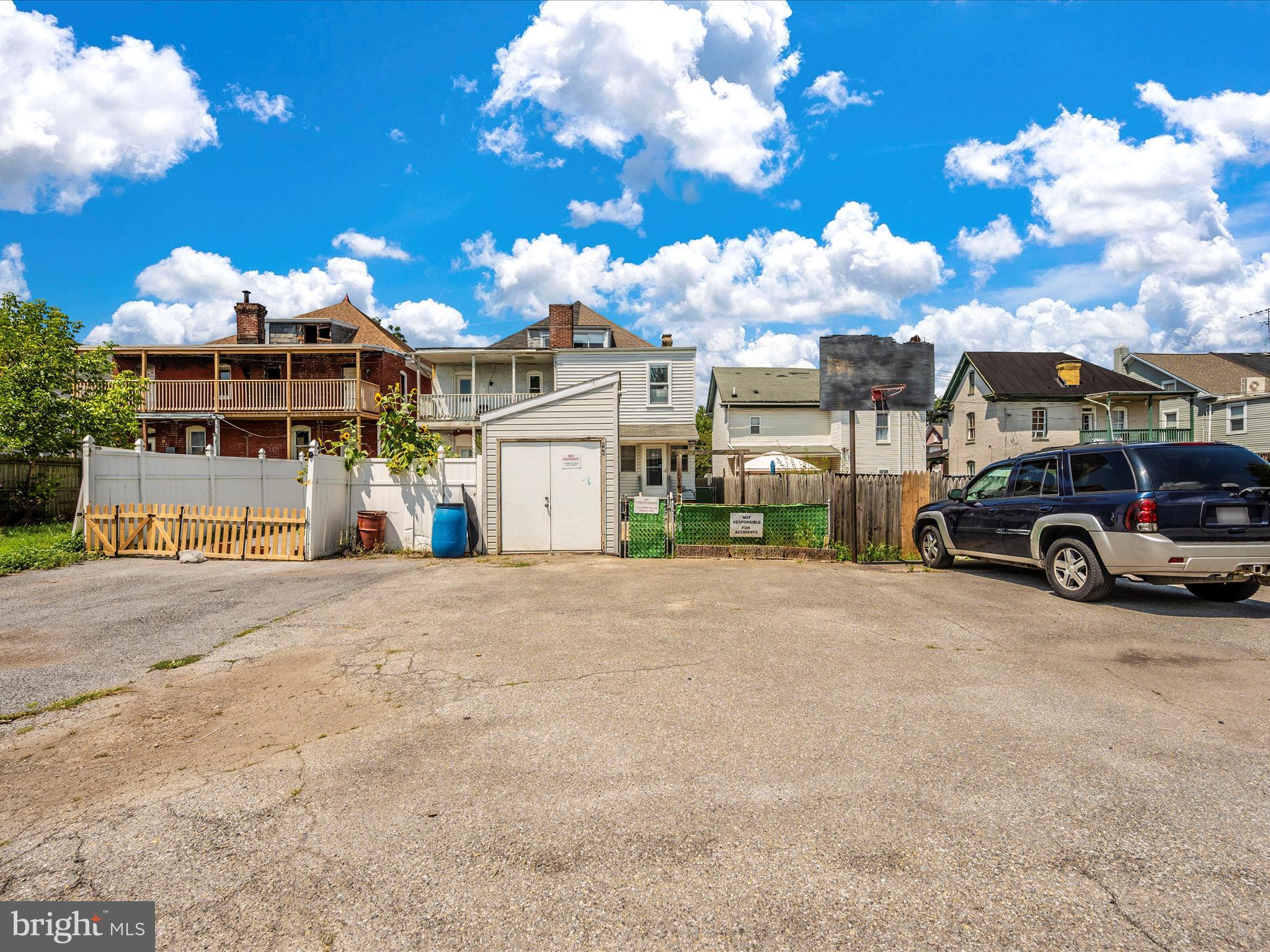 546 N MULBERRY STREET