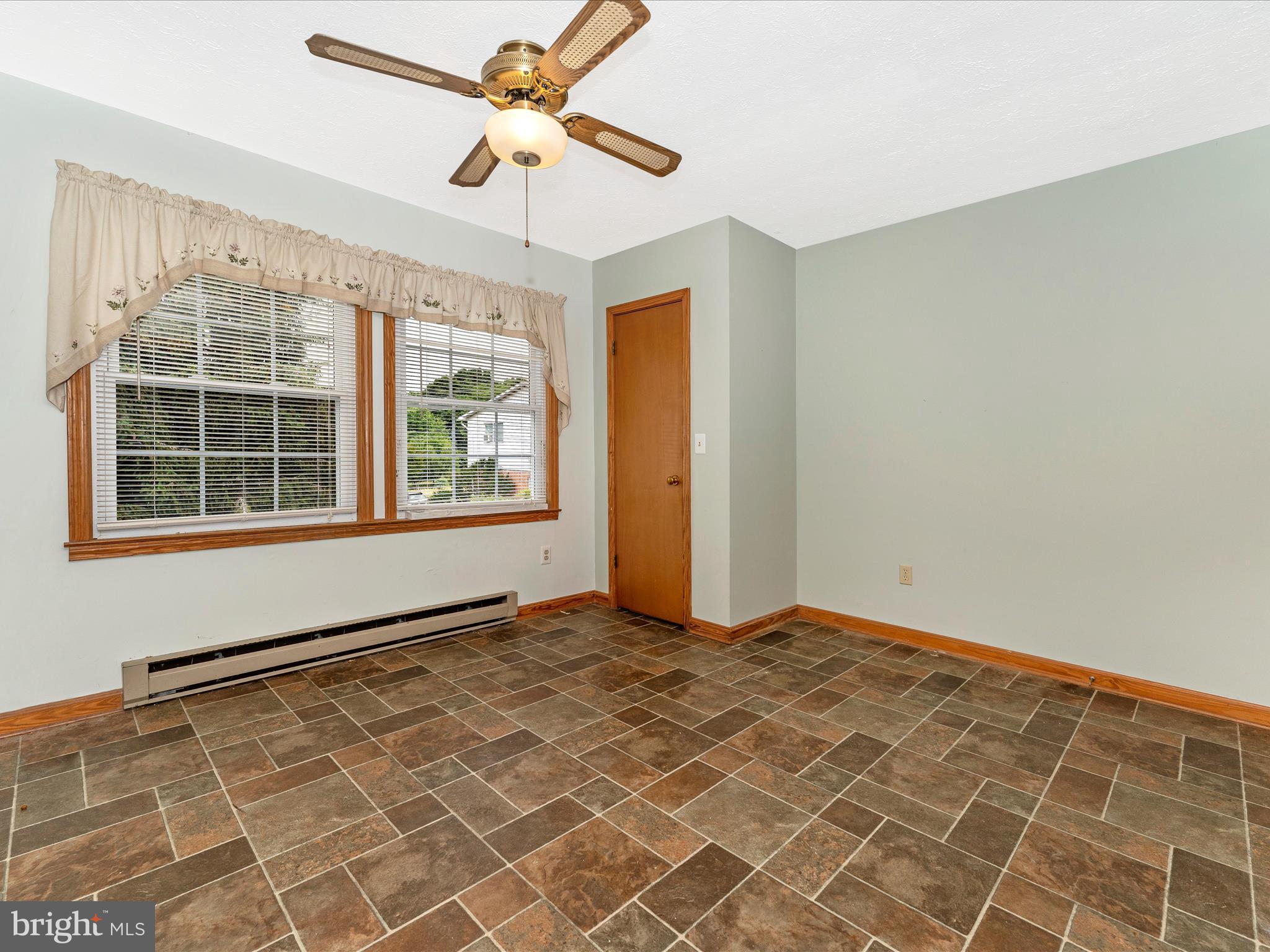 105 VALLEY VIEW COURT