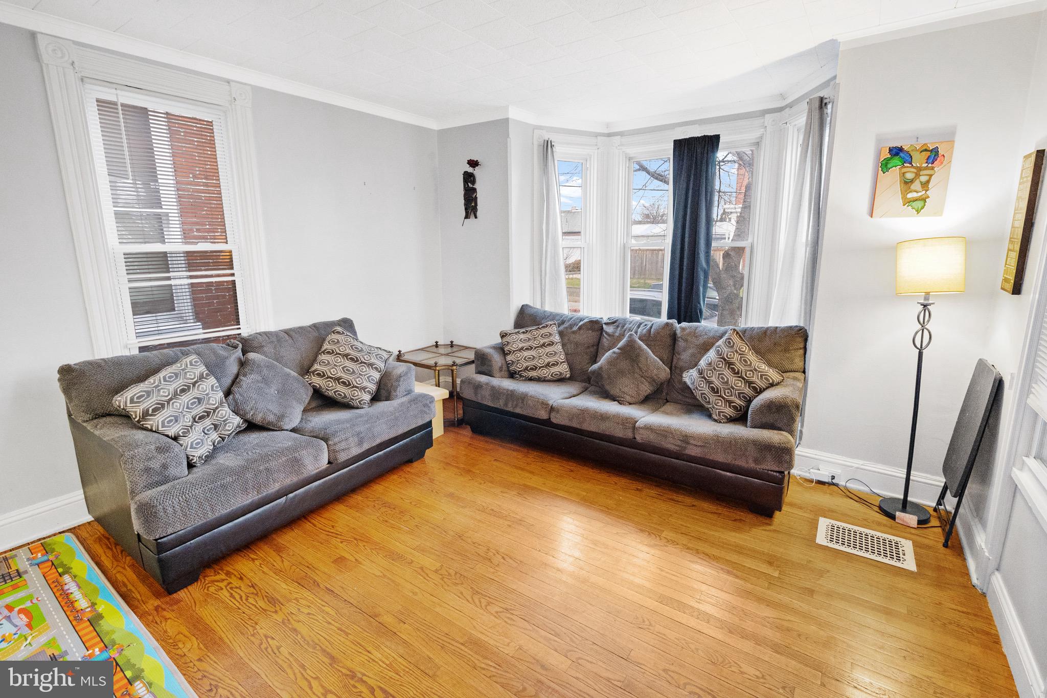 31 Wayside Avenue