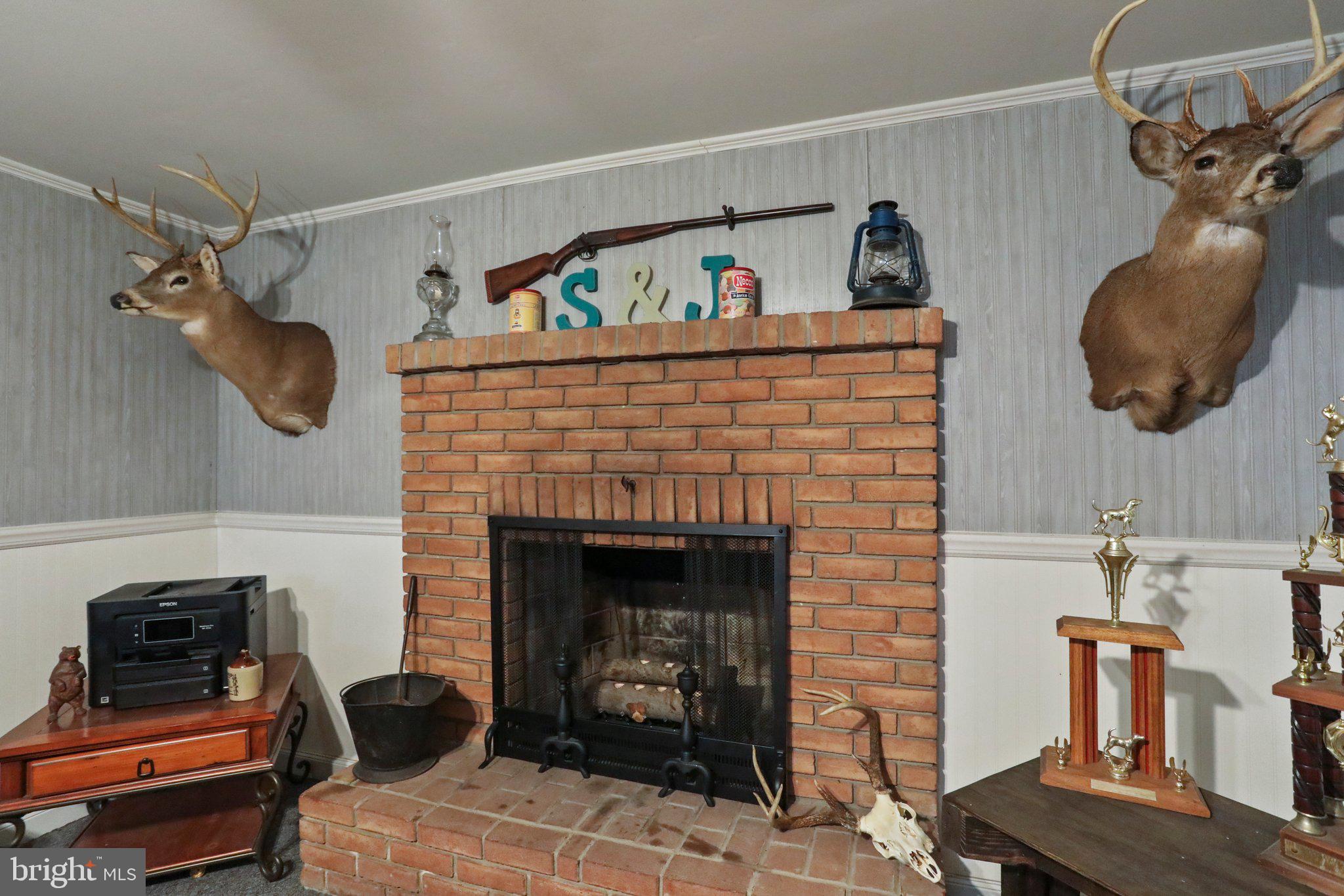 16024 Plumtree Ln