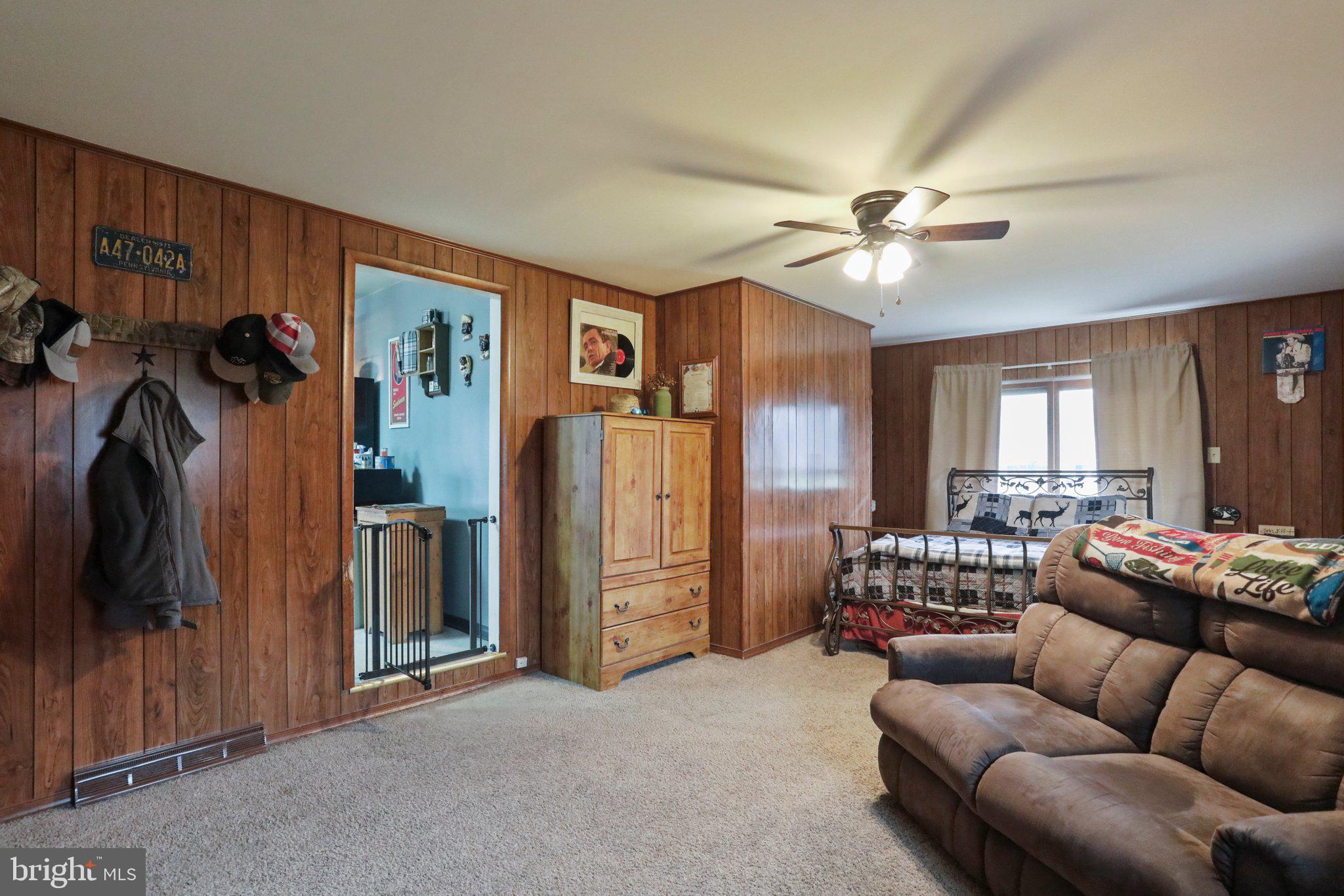 16024 Plumtree Ln