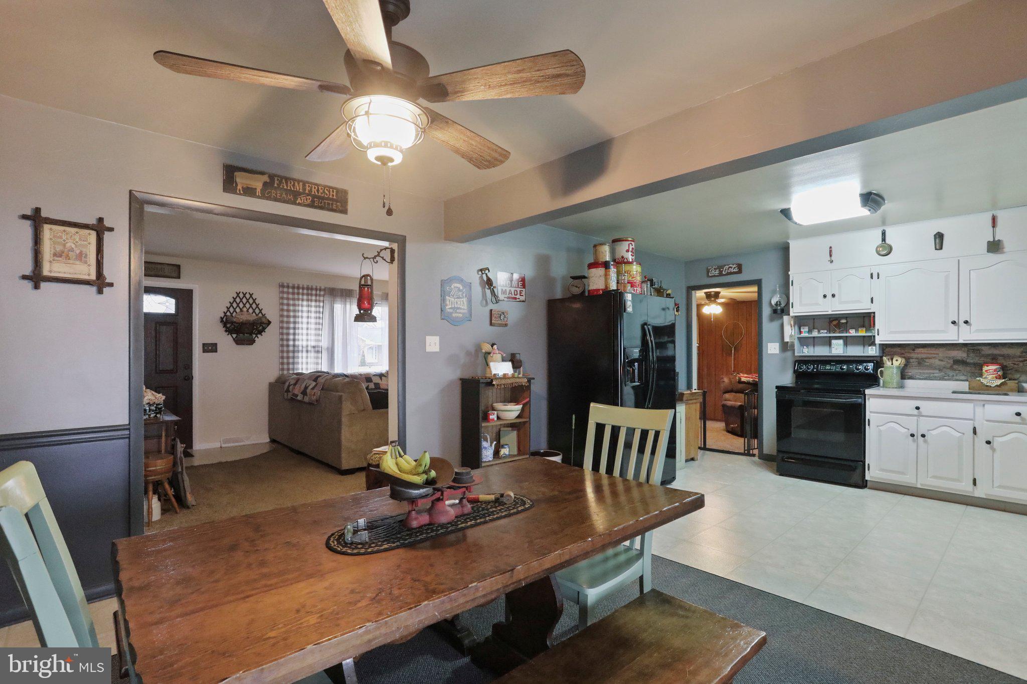 16024 Plumtree Ln