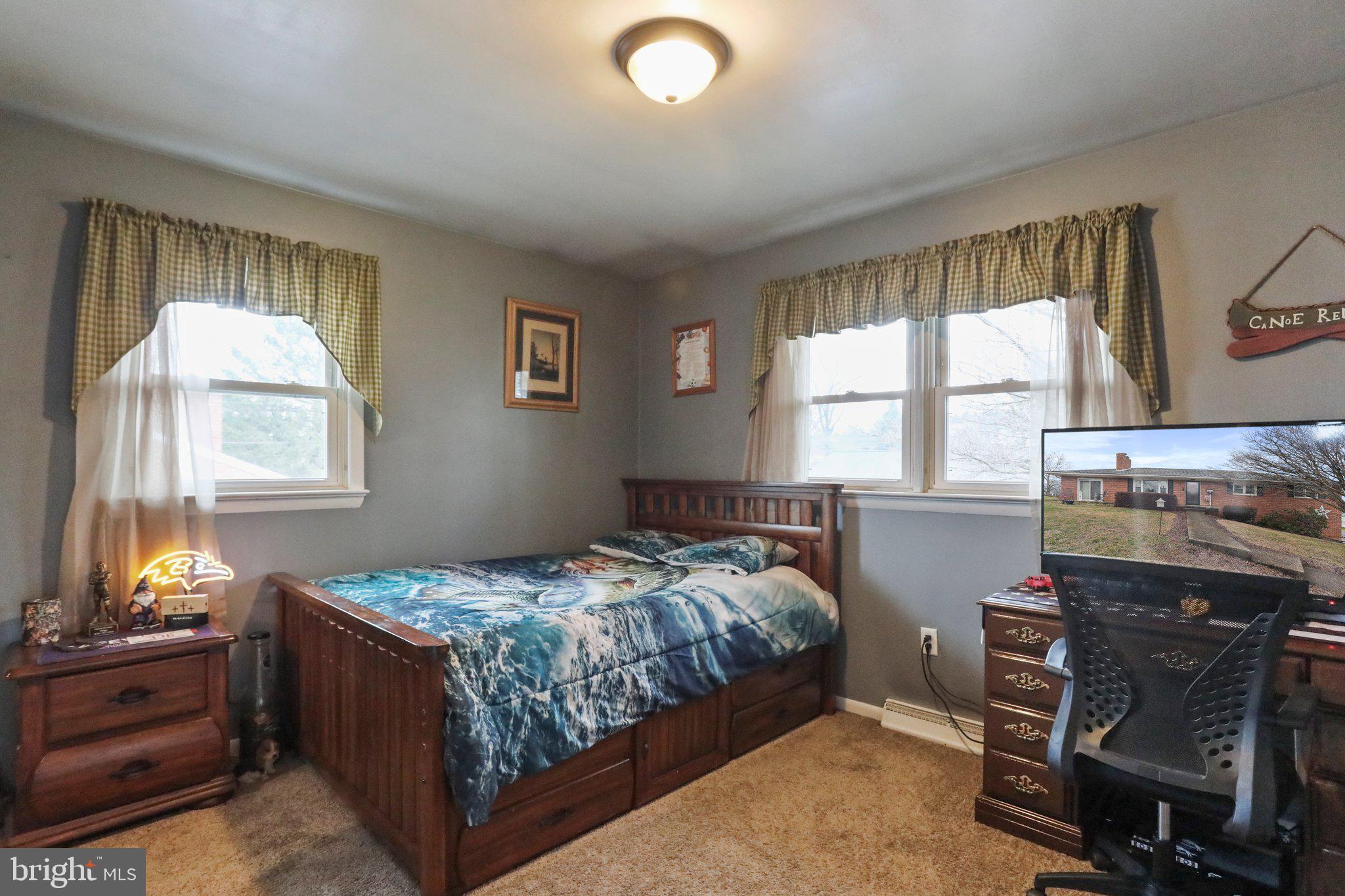16024 Plumtree Ln