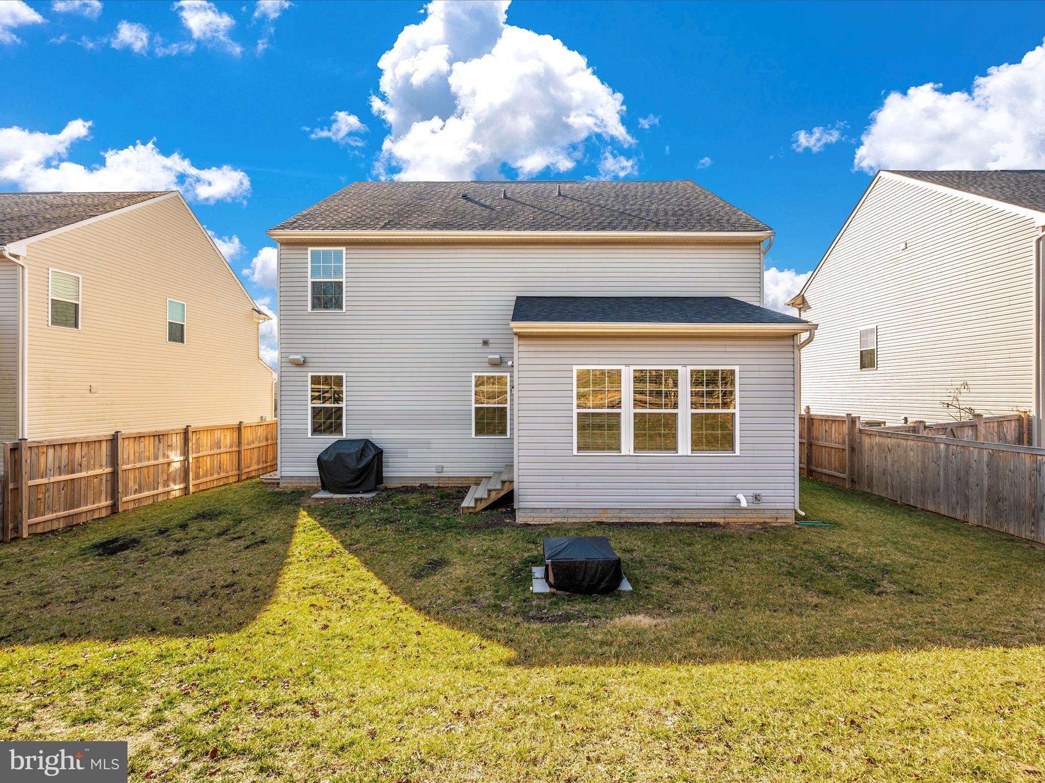 138 W Wing Way