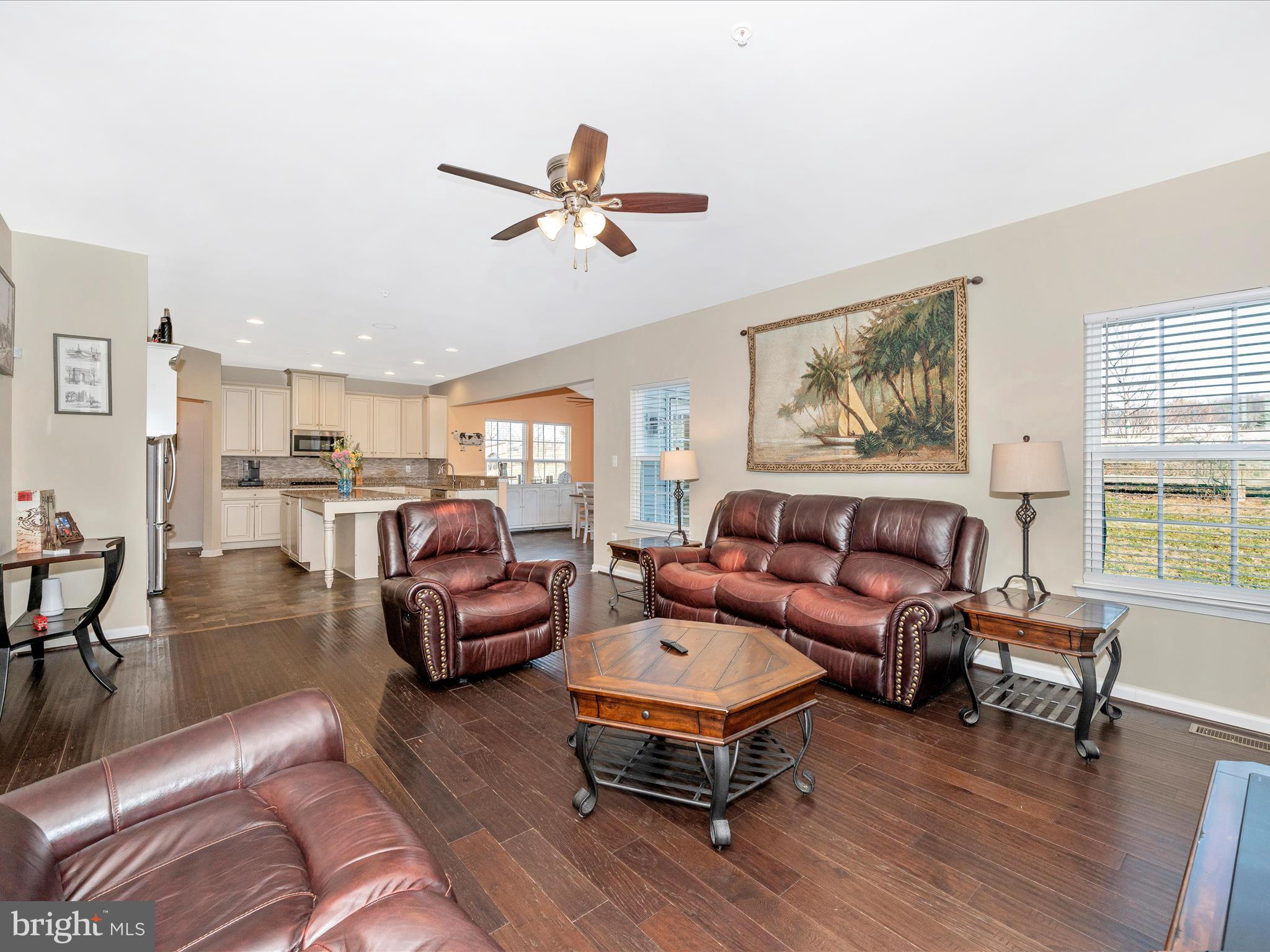 138 W Wing Way