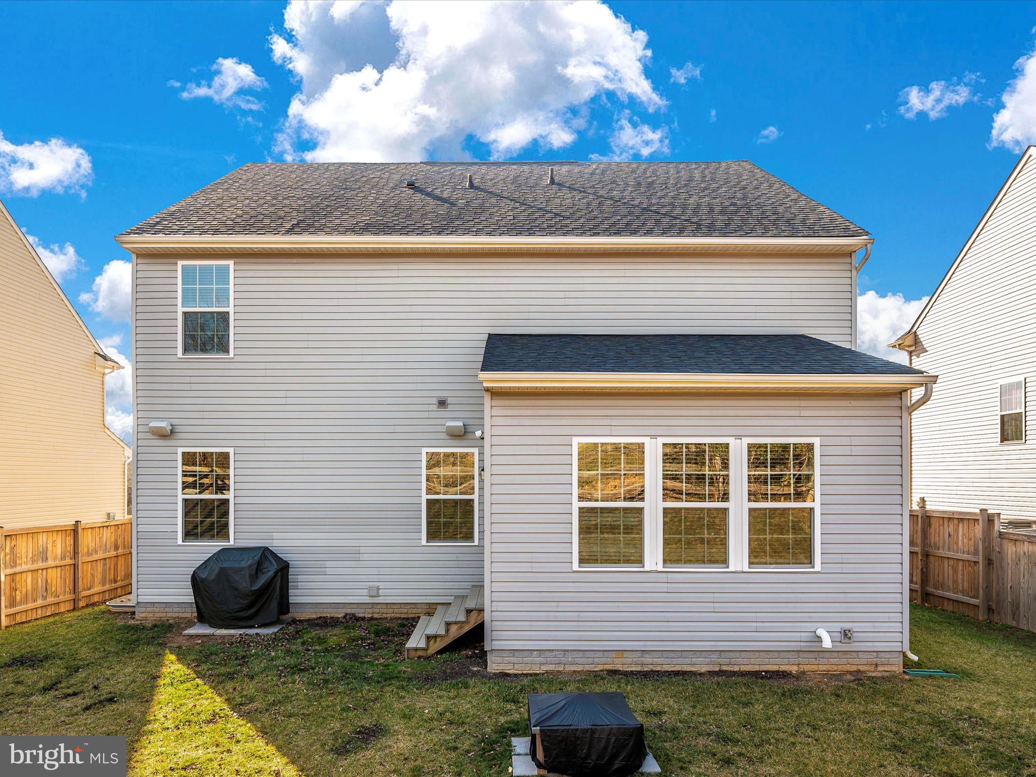 138 W Wing Way