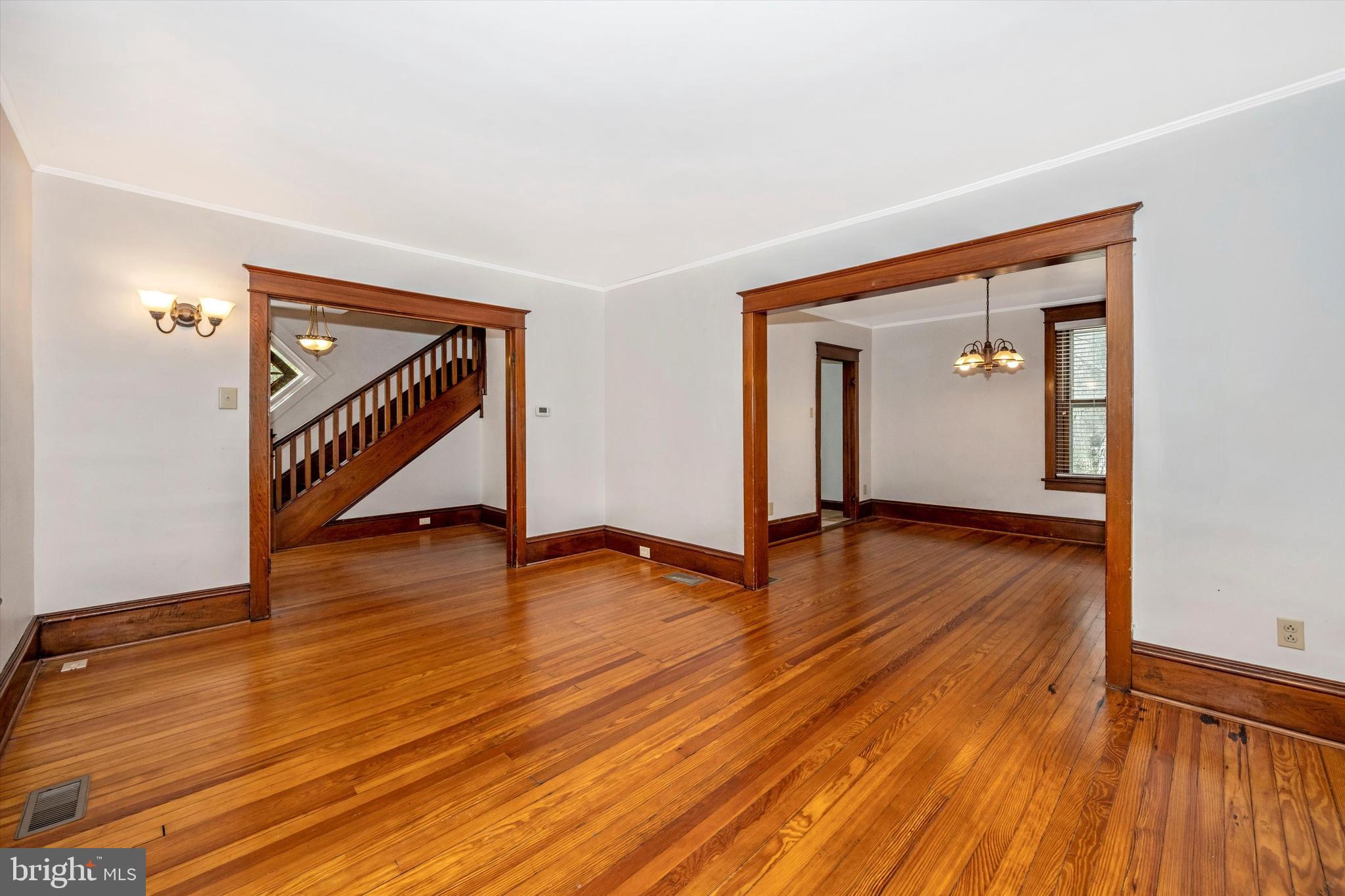 967 Mulberry Ave