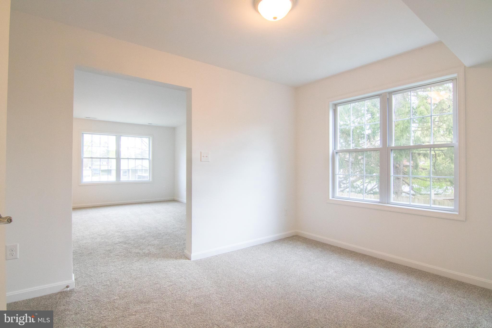 916-B Harwood Rd