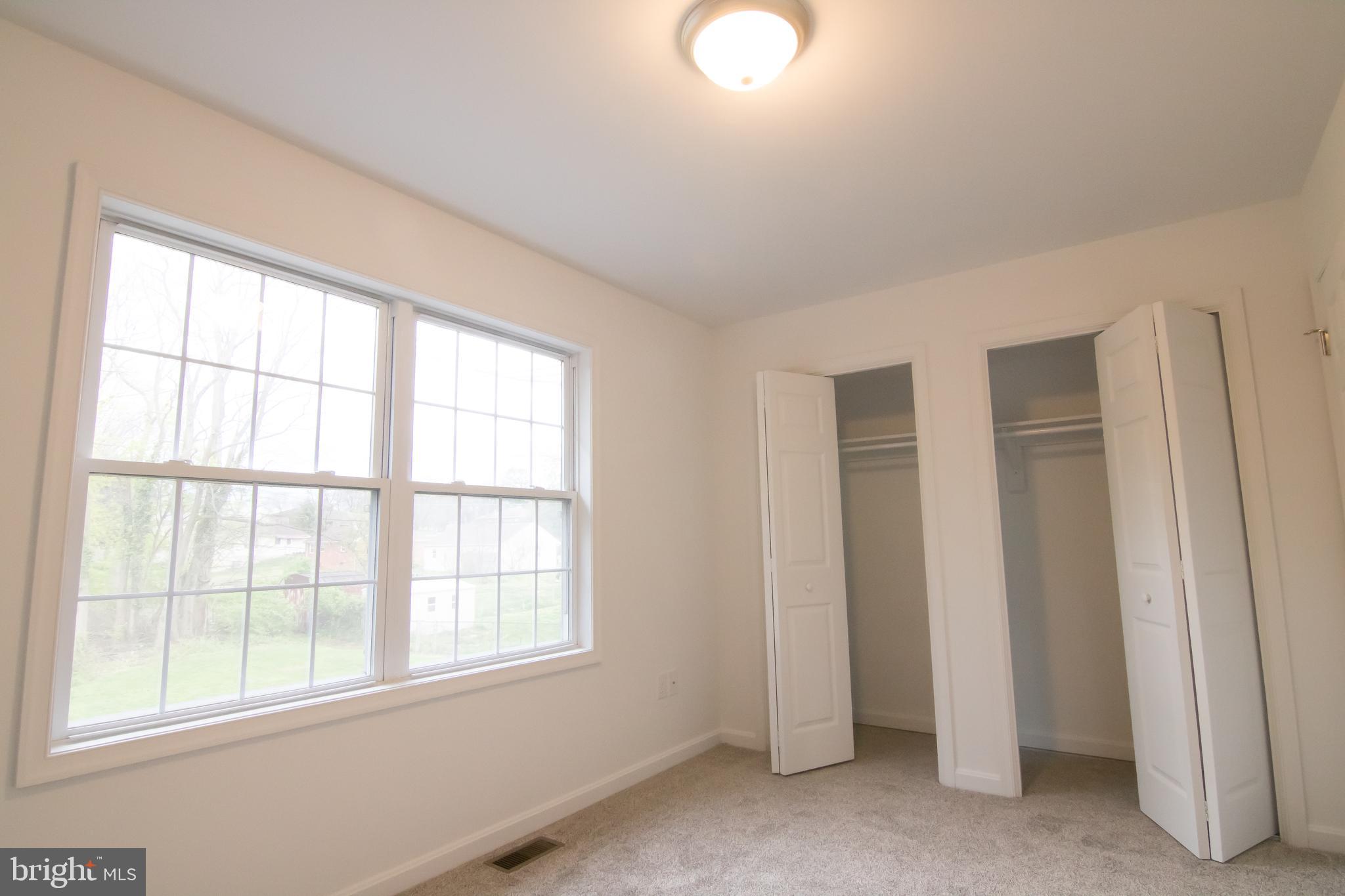 916-B Harwood Rd