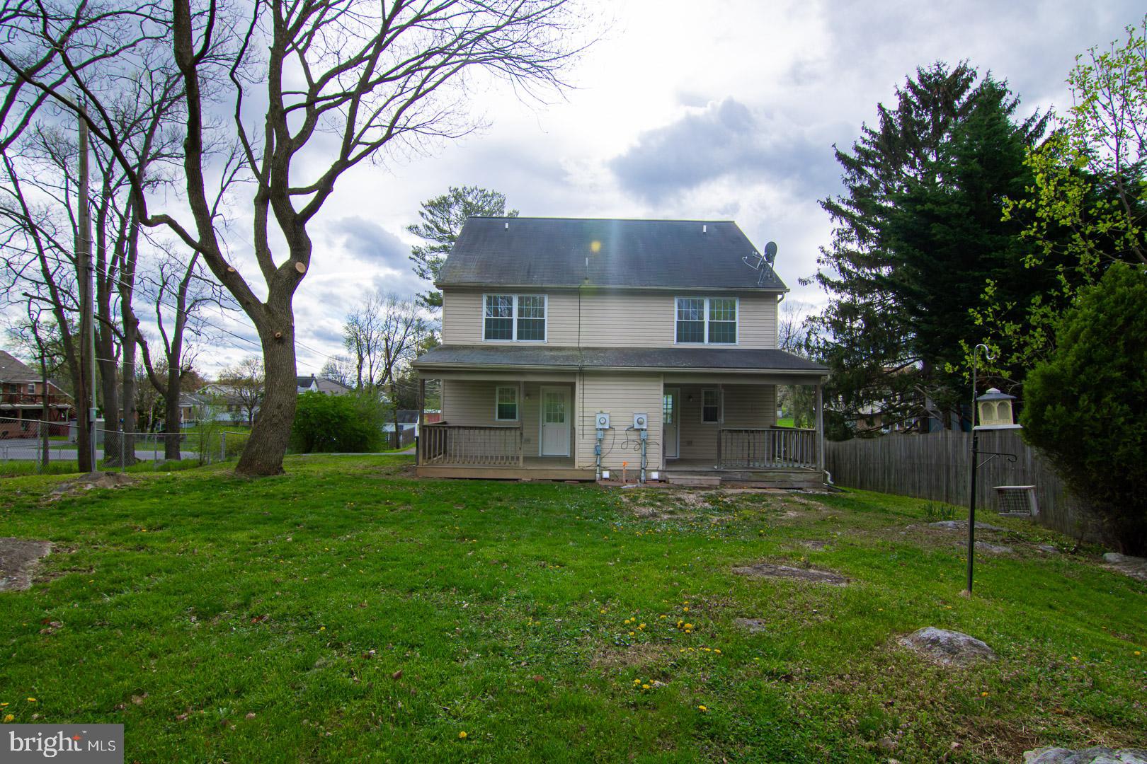 916-B Harwood Rd