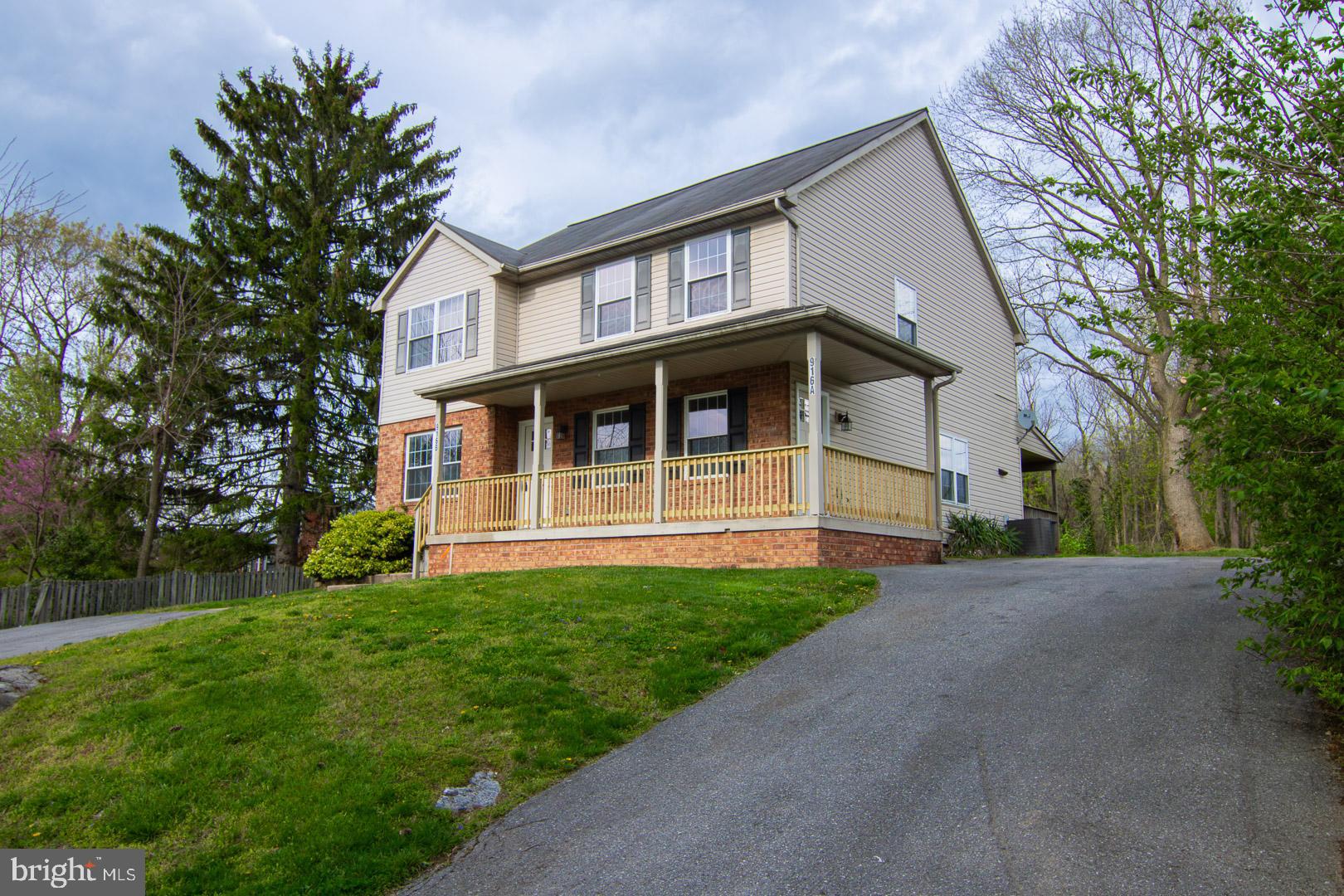 916-B Harwood Rd