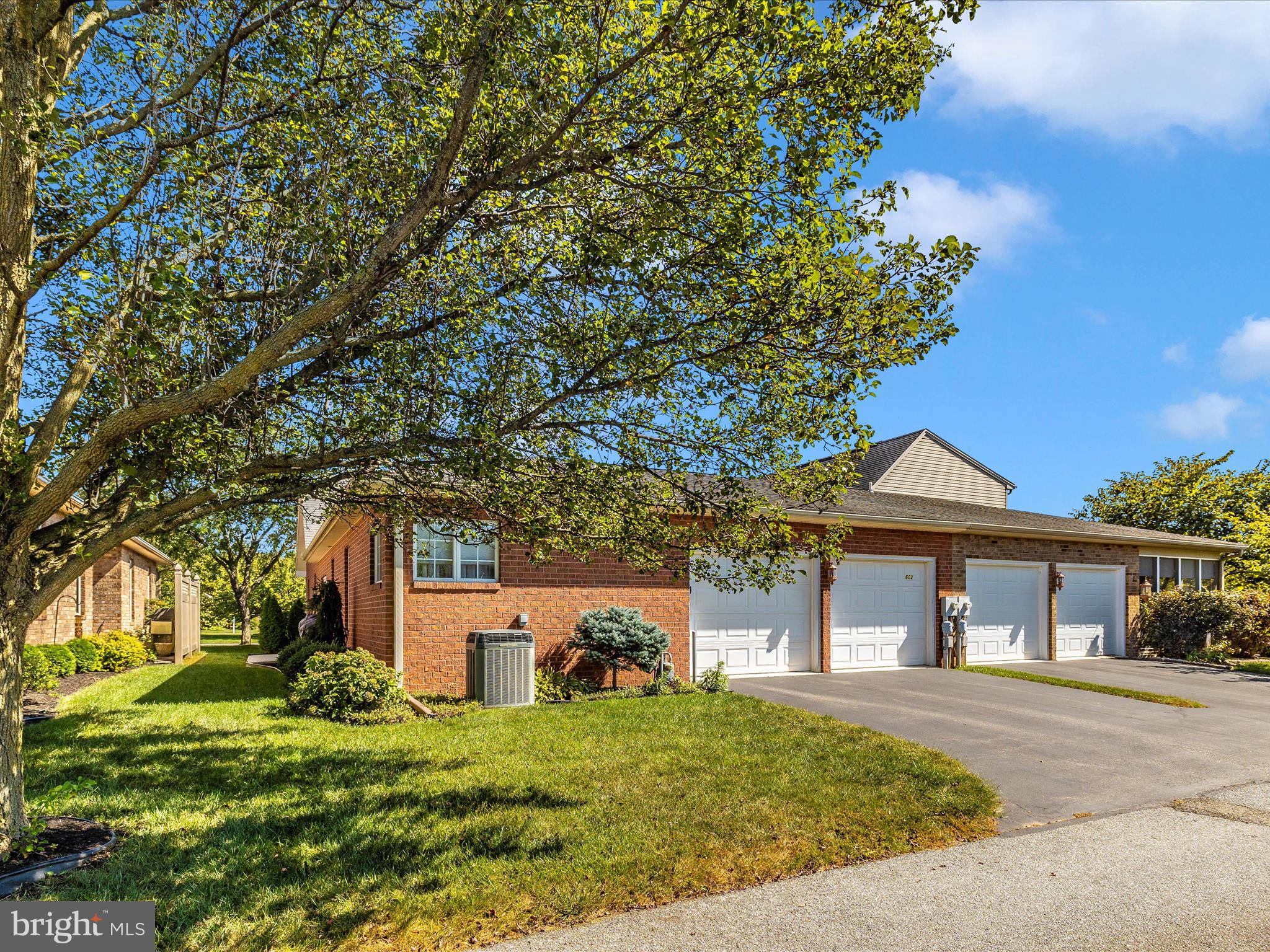 603 Observatory Dr