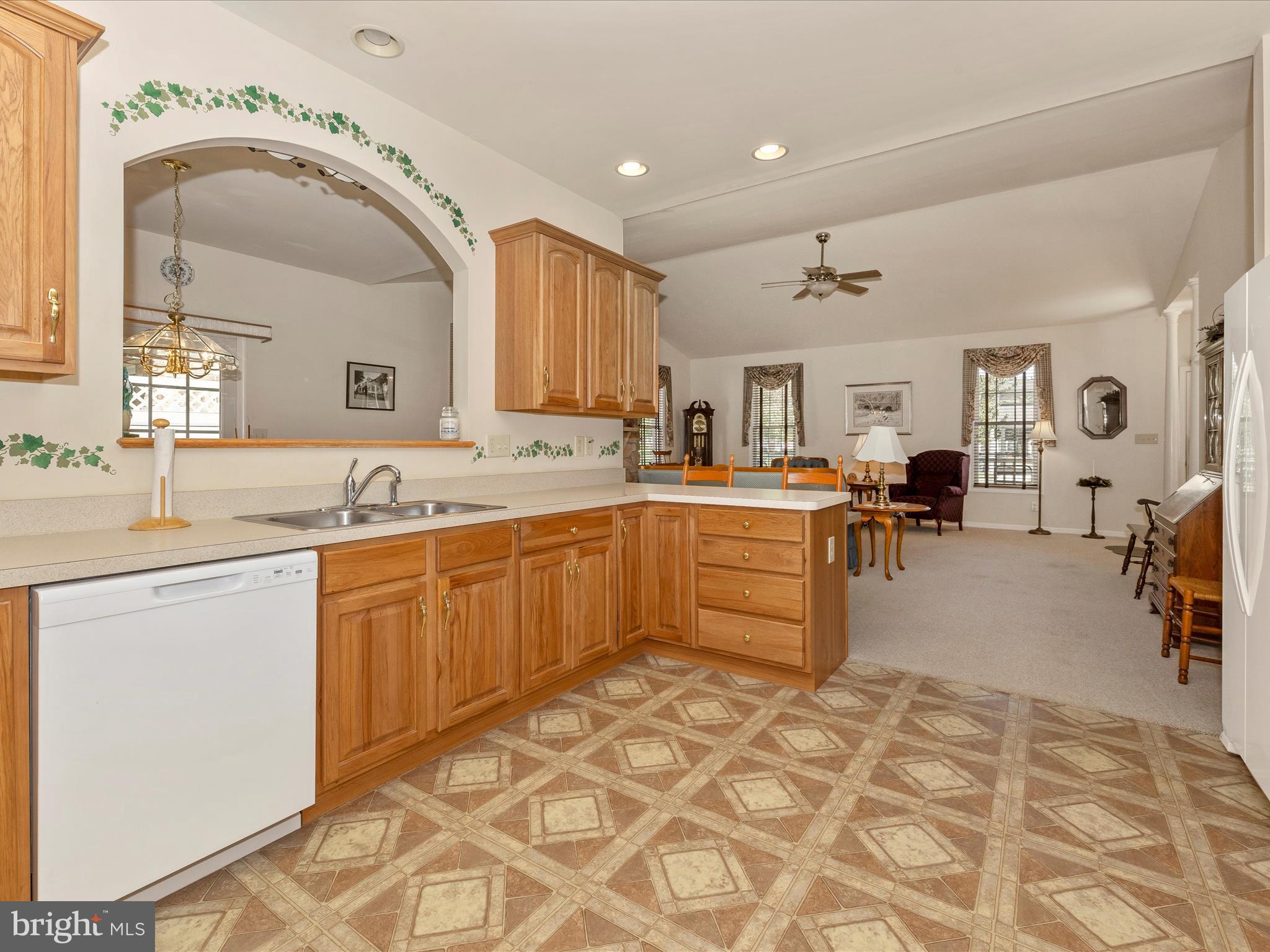 603 Observatory Dr
