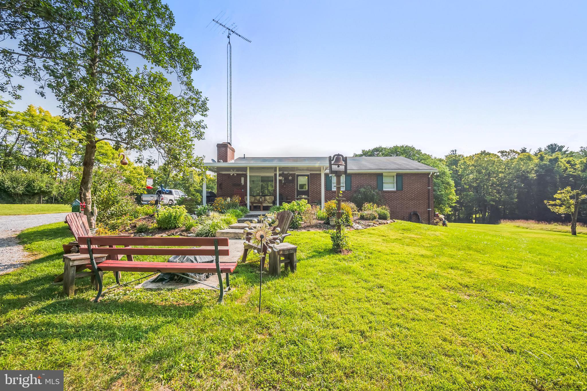 18605 Horseshoe Bend Rd