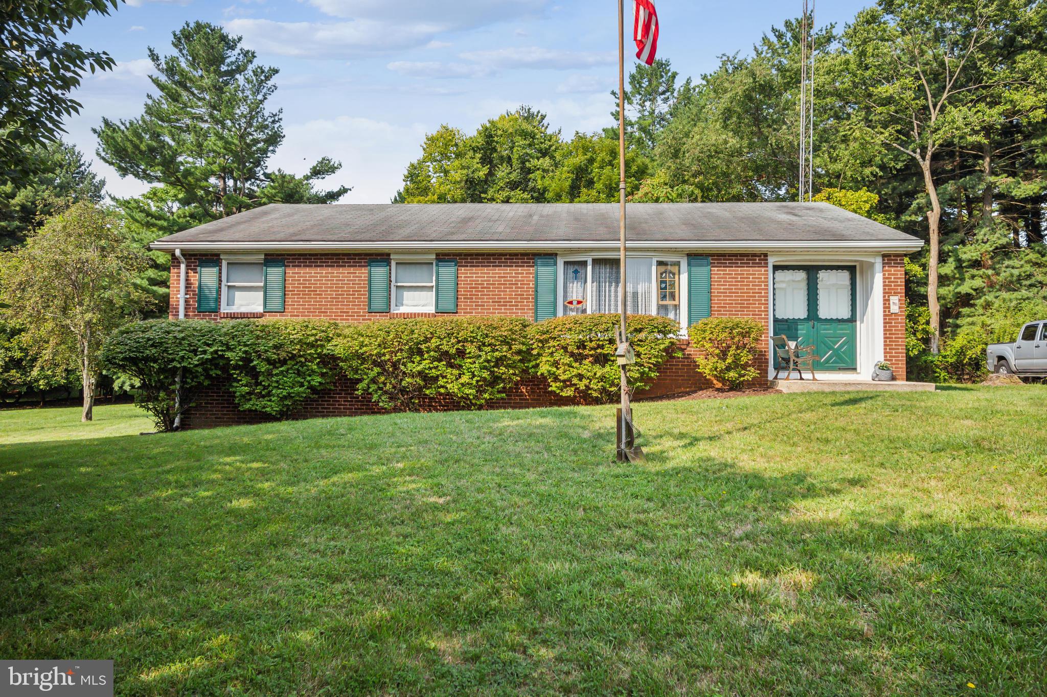 18605 Horseshoe Bend Rd