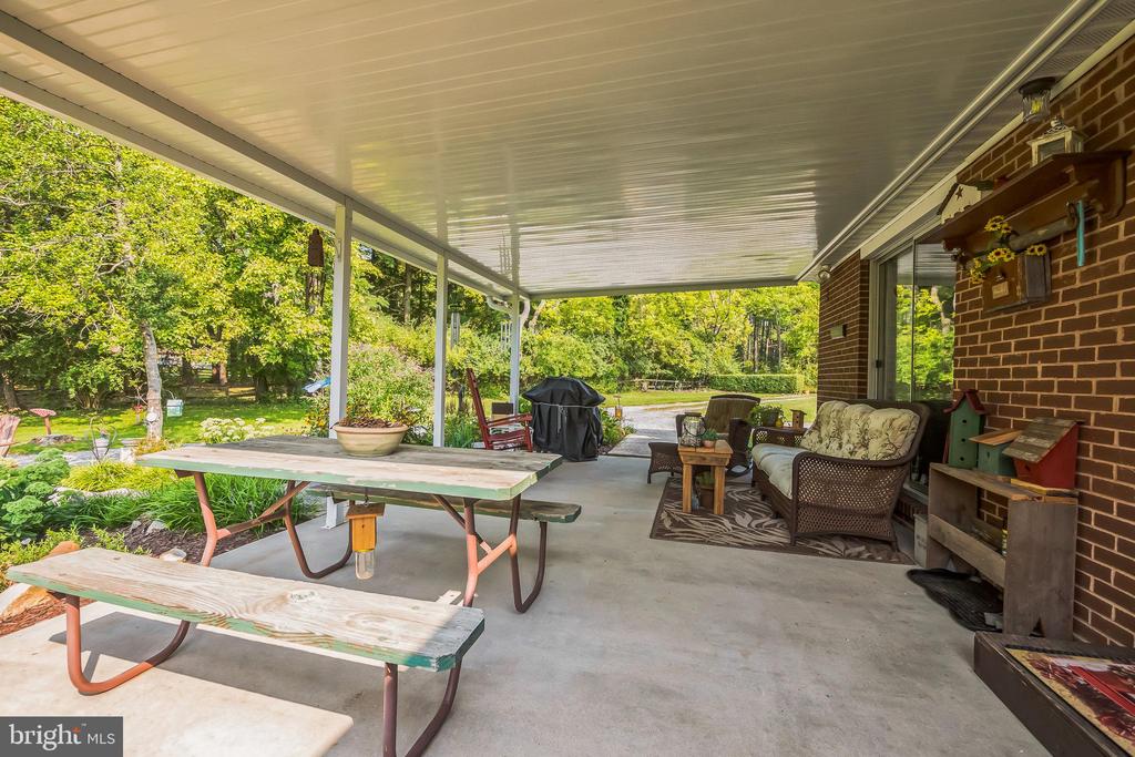18605 Horseshoe Bend Rd