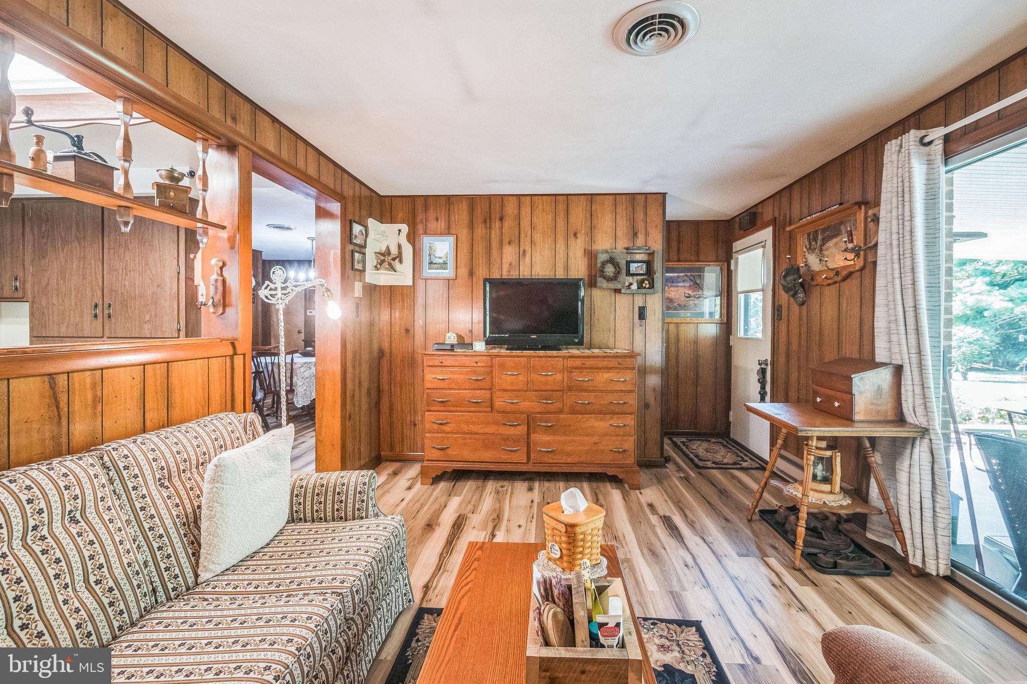 18605 Horseshoe Bend Rd