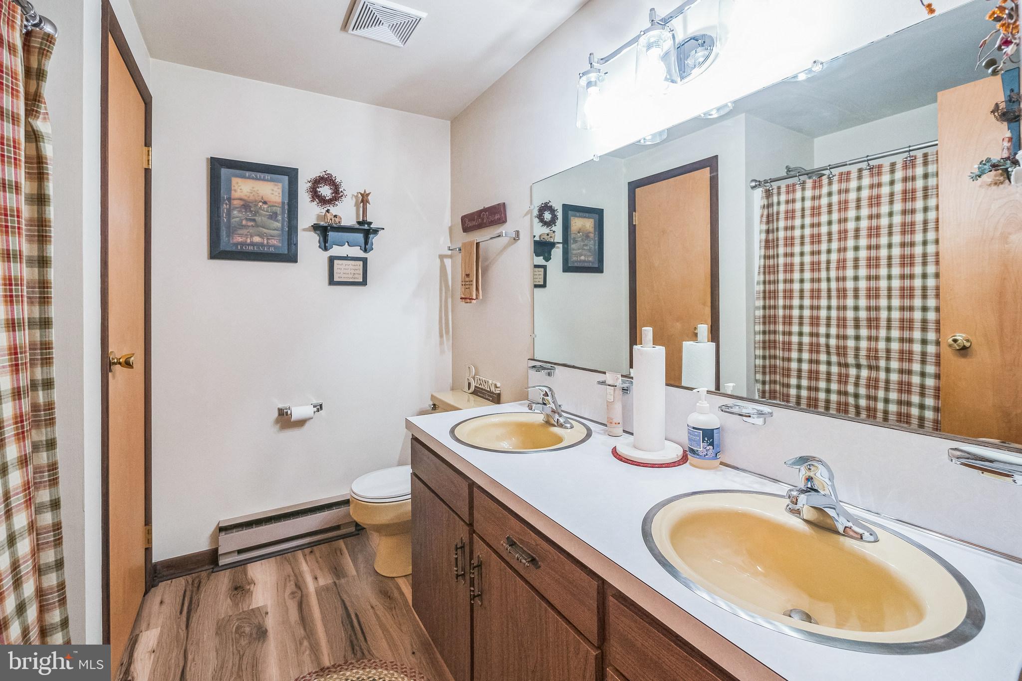 18605 Horseshoe Bend Rd