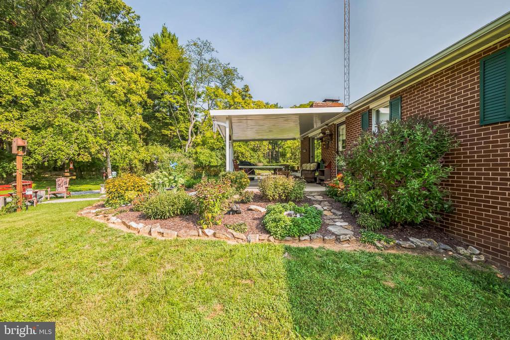 18605 Horseshoe Bend Rd