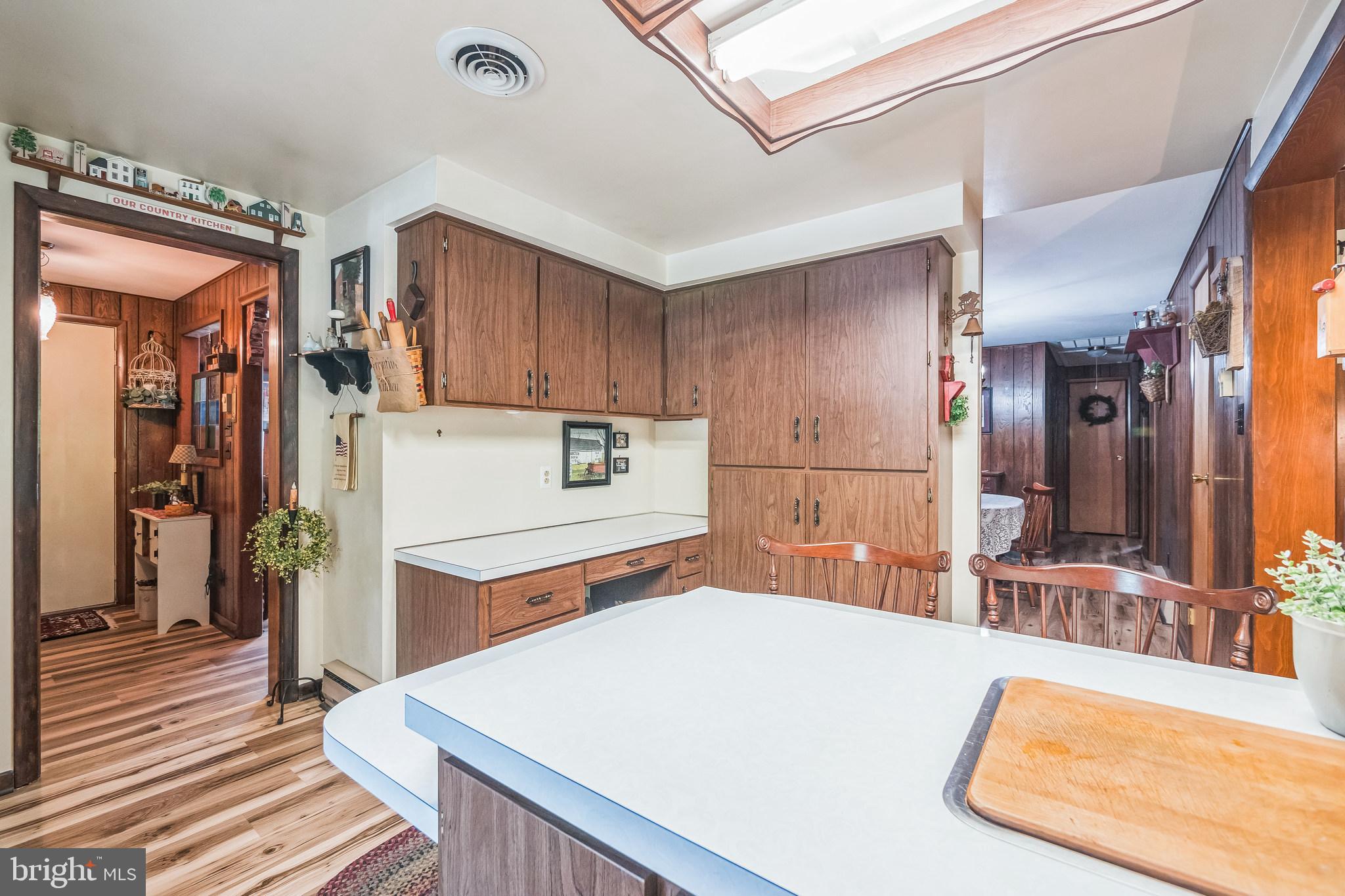 18605 Horseshoe Bend Rd