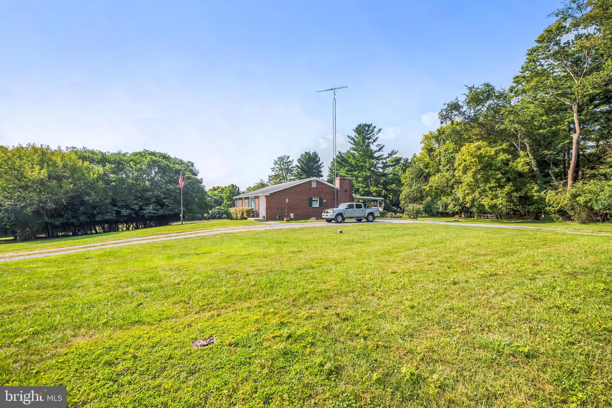 18605 Horseshoe Bend Rd