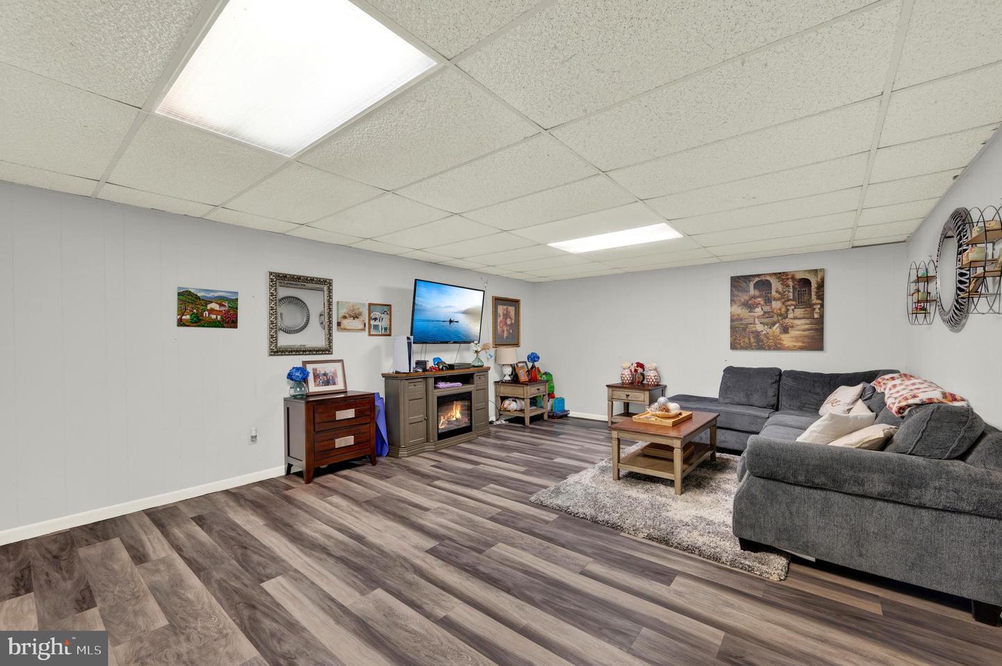 22115 Pikeside Dr