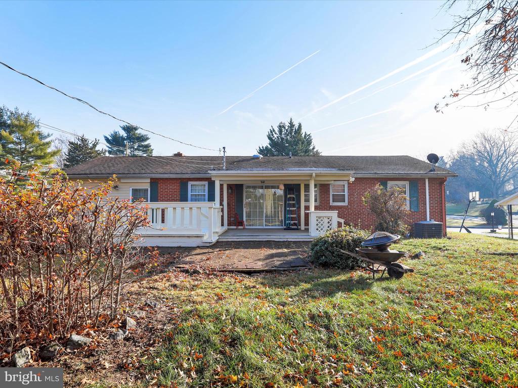 229 Division Ave
