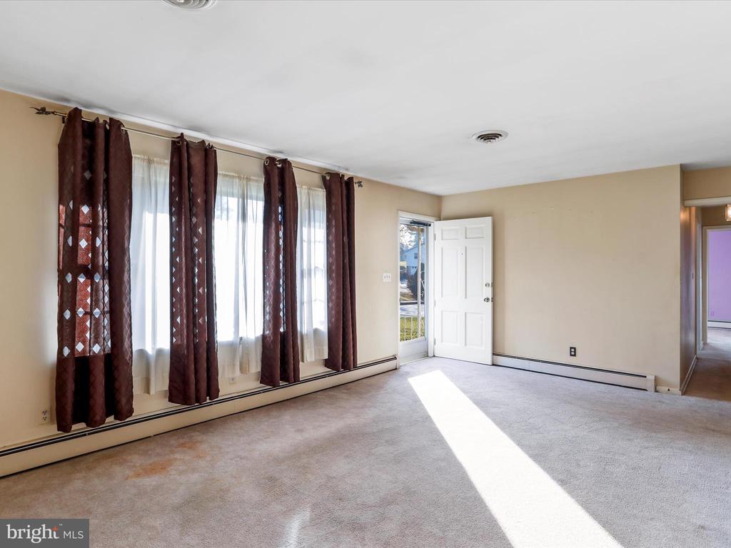 229 Division Ave