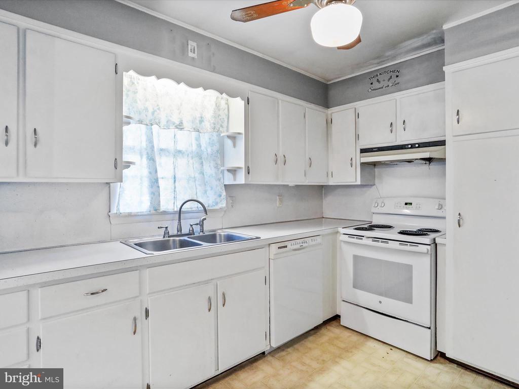 229 Division Ave