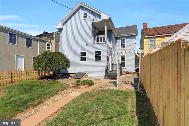 11 Cumberland St