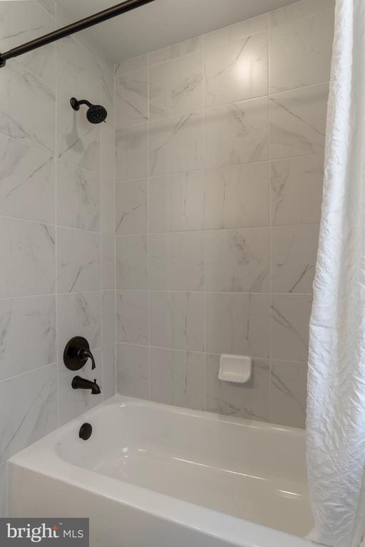 11406 Sunny Hill Ct