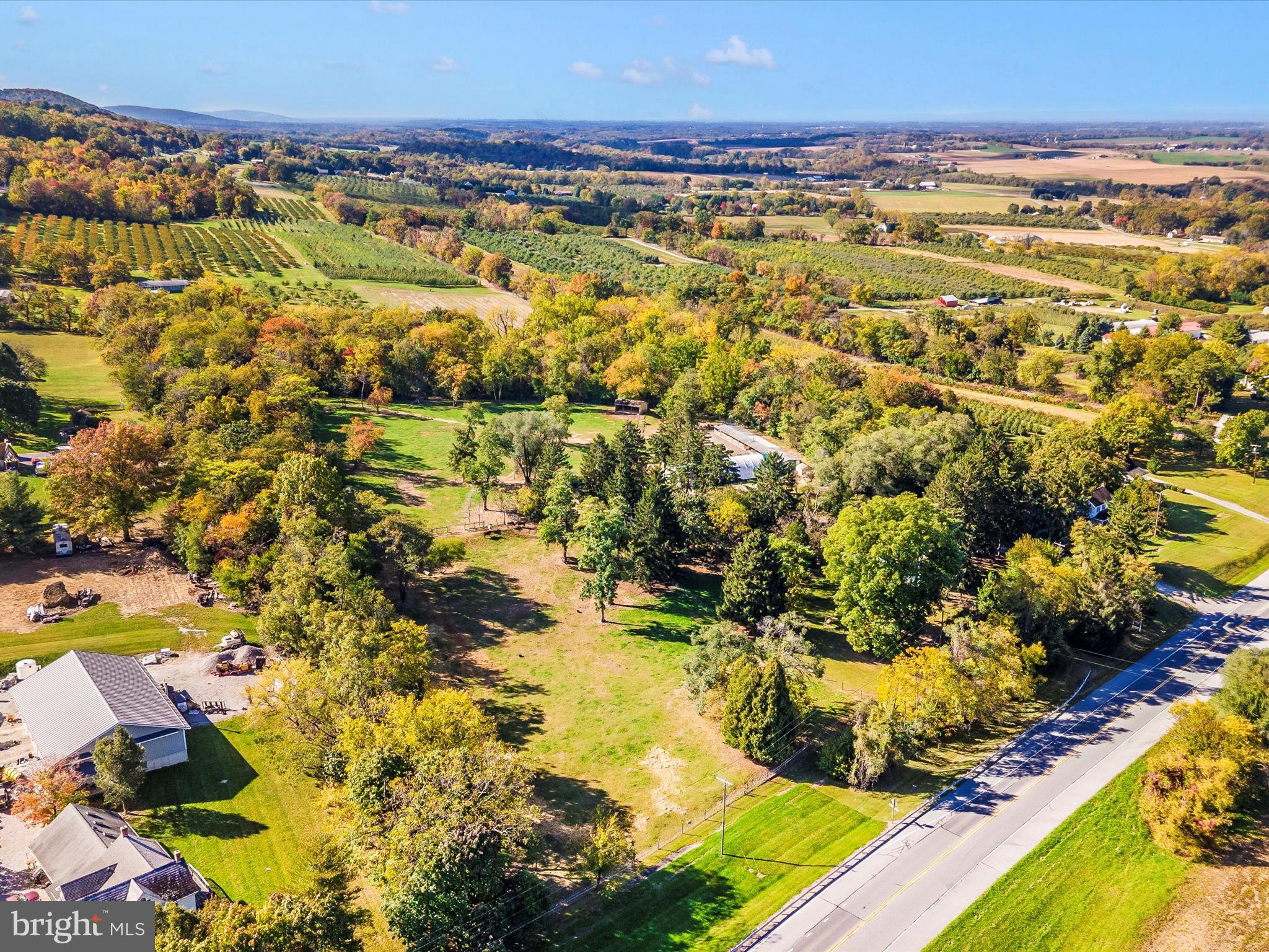 22705 Jefferson Blvd