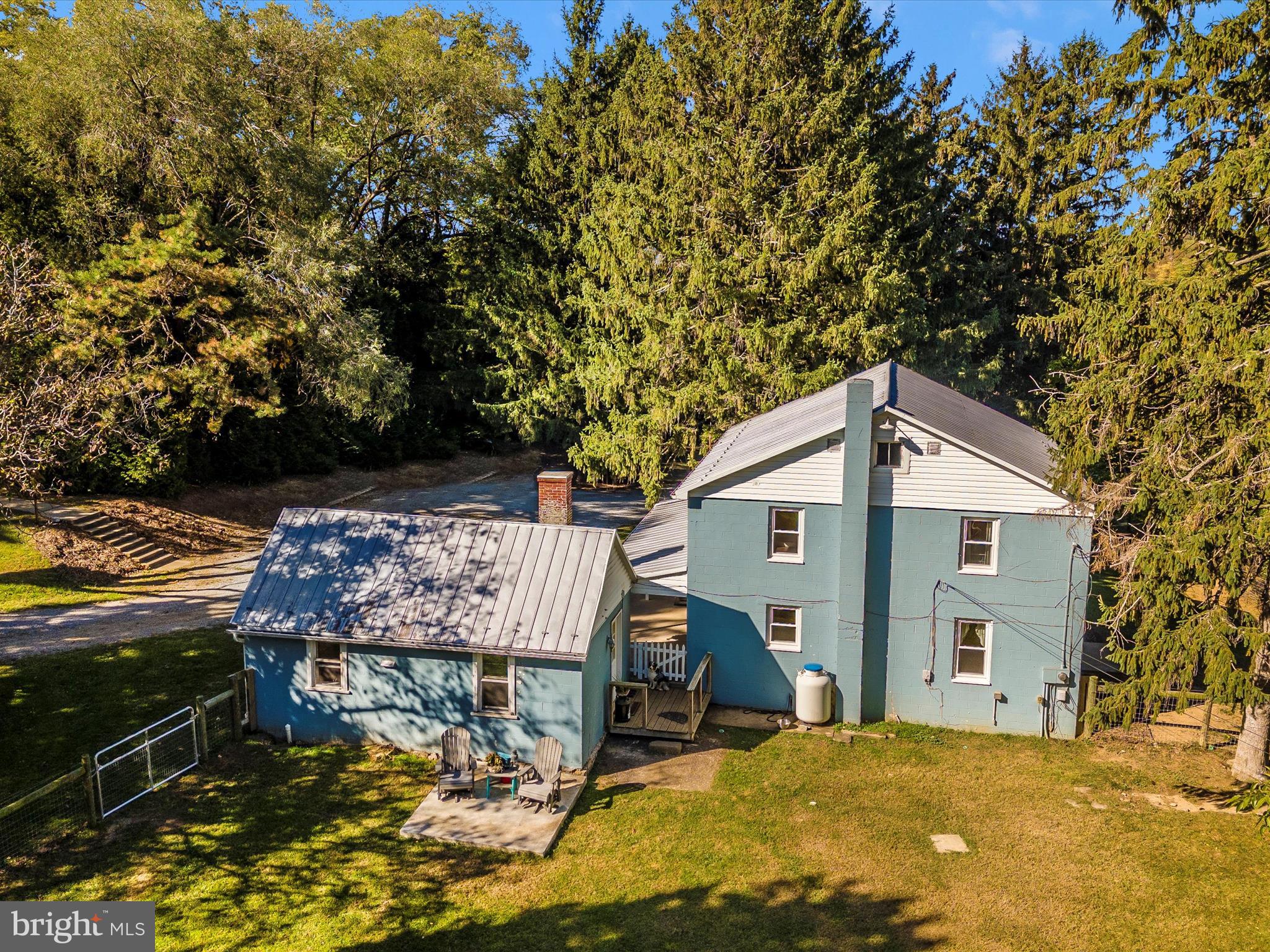 22705 Jefferson Blvd